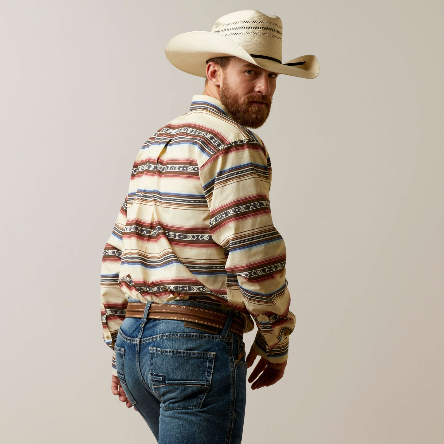 10044912 Men's Team Darren Fitted Logo Shirt by Ariat