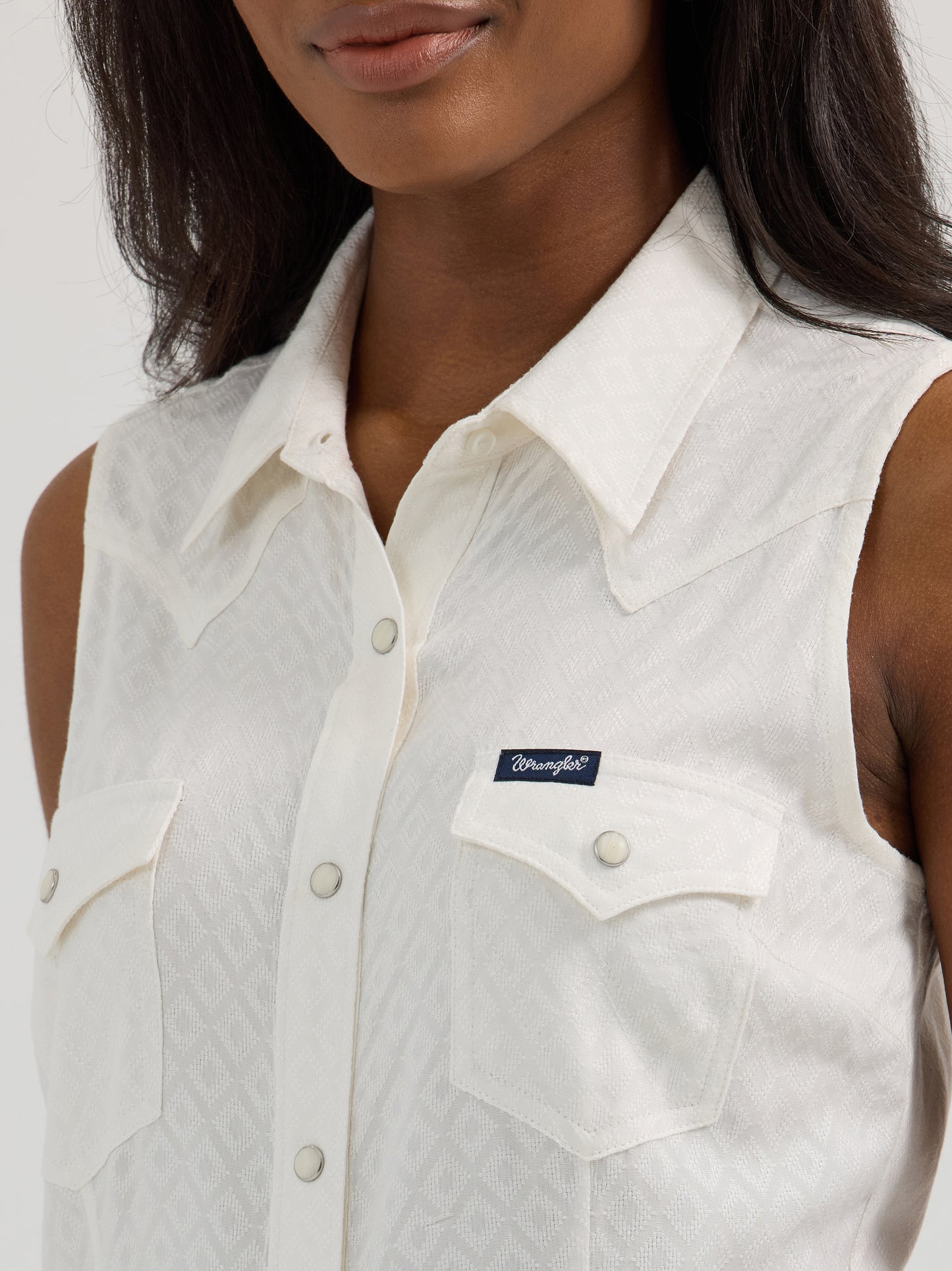 2364632 Women’s White Retro Snap Sleeveless Shirt