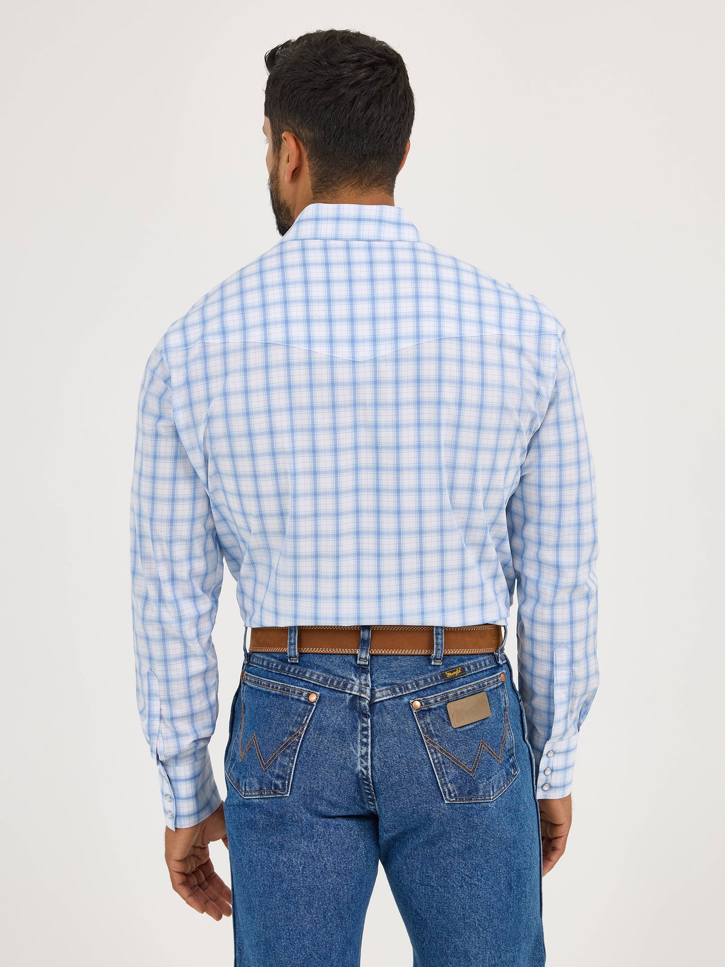 2365849 Men's Wrinkle Resist Long Sleeve Shirt by Wrangler