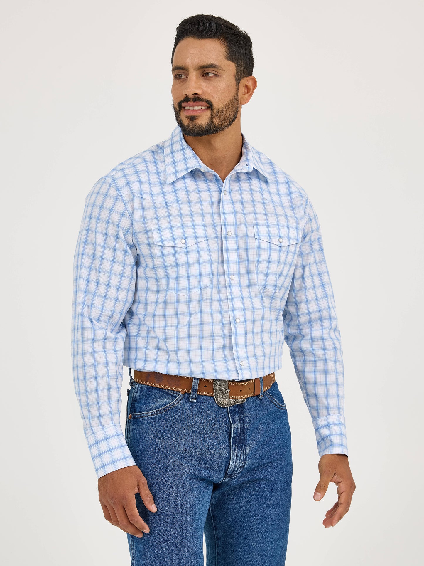 2365849 Men's Wrinkle Resist Long Sleeve Shirt by Wrangler