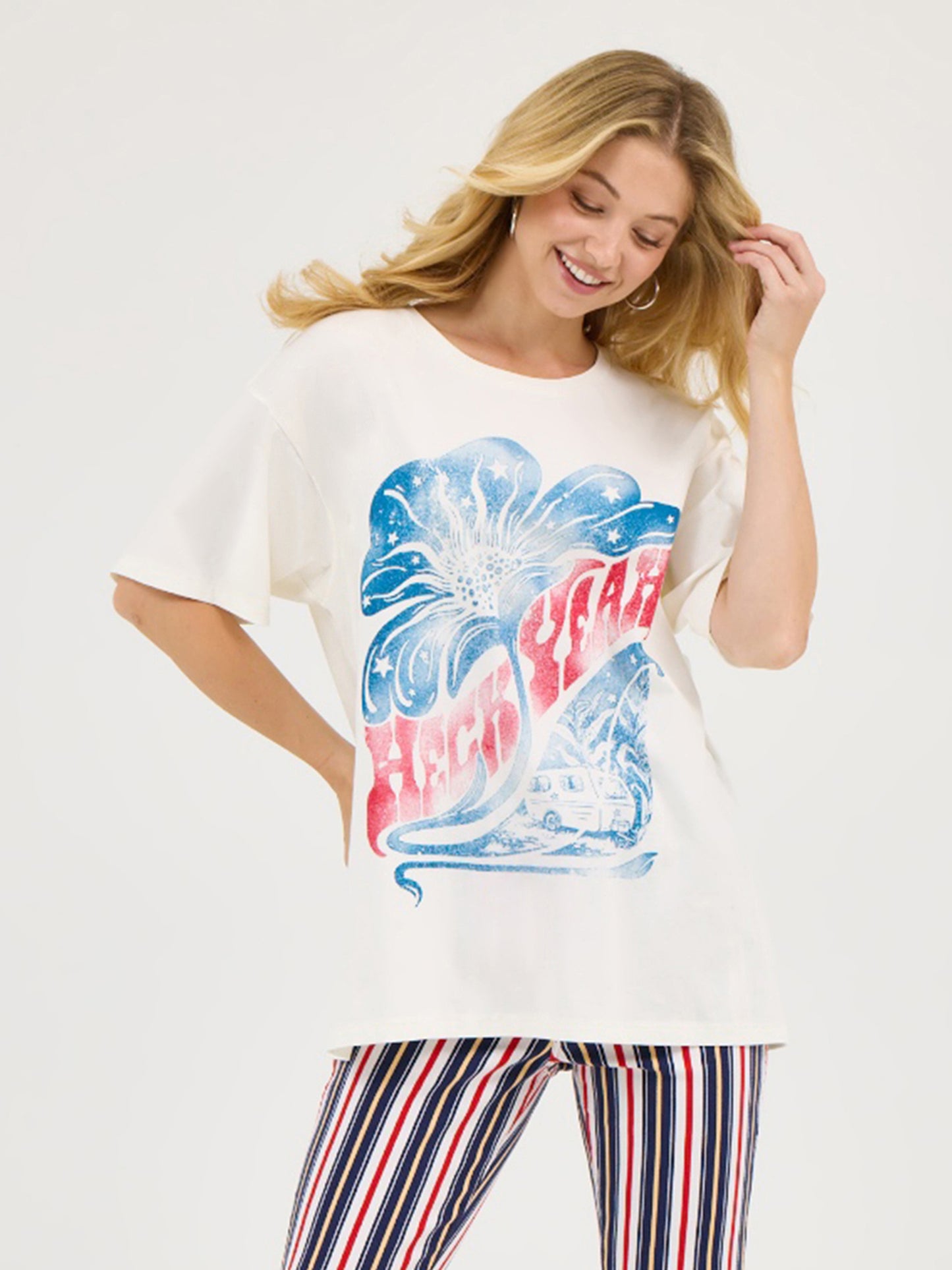2368283 Women's Lainey Wilson Graphic T-Shirt by Wrangler