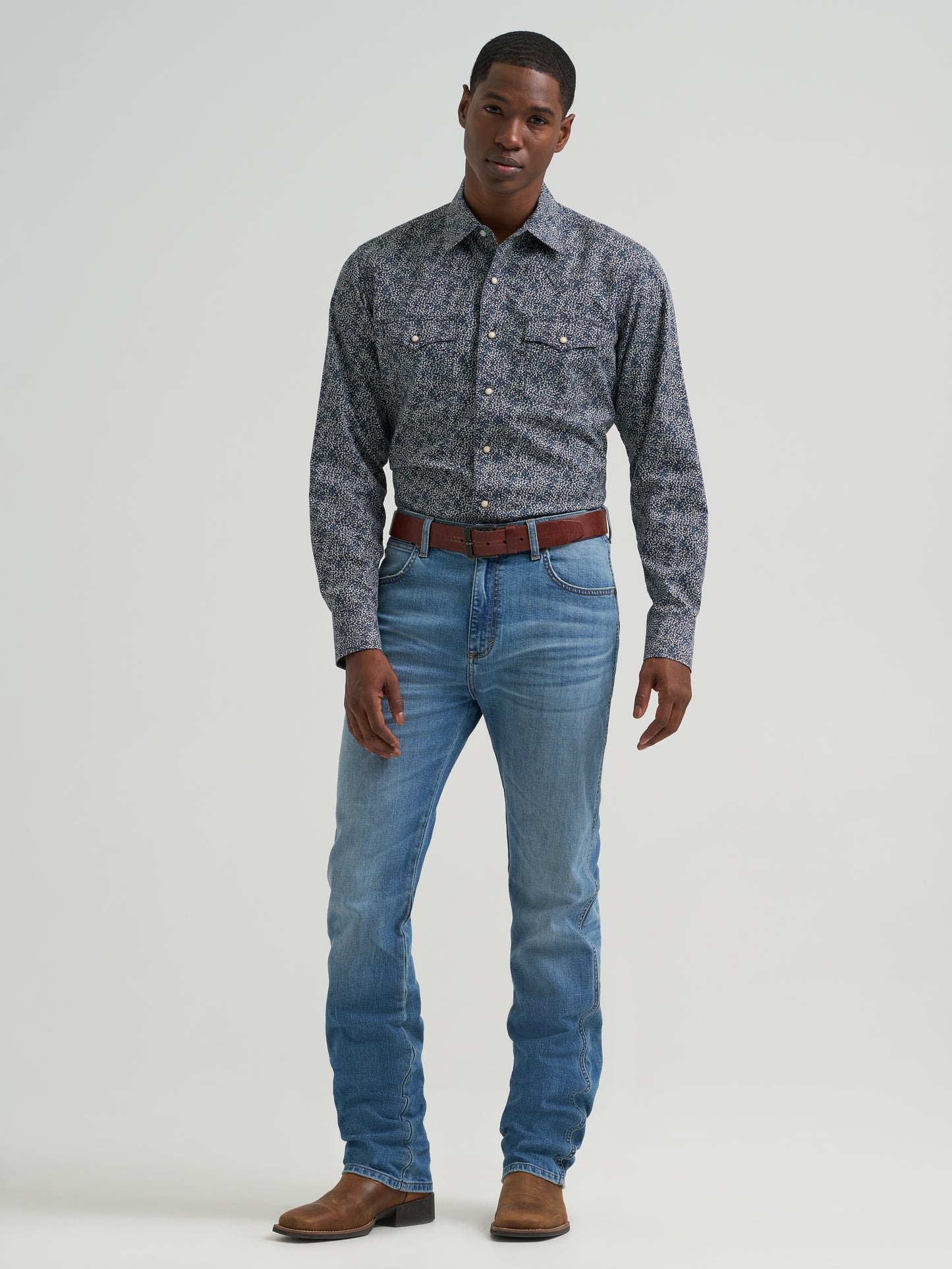 112381601 Men's Retro Slim Fit Straight Leg Jeans by Wrangler