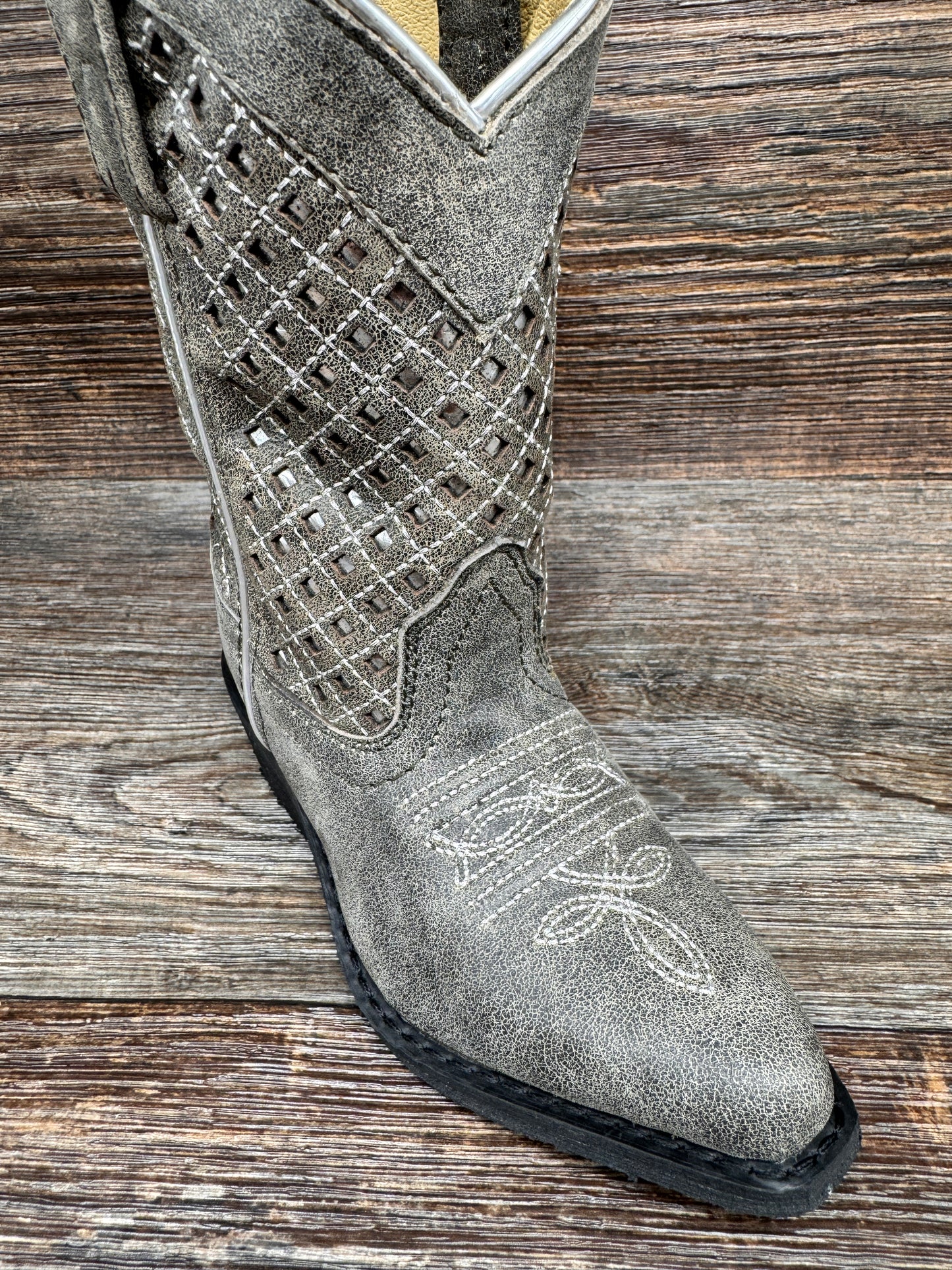 3411 Kid's Magnolia Snip Toe Western Boot by Smoky Mountain