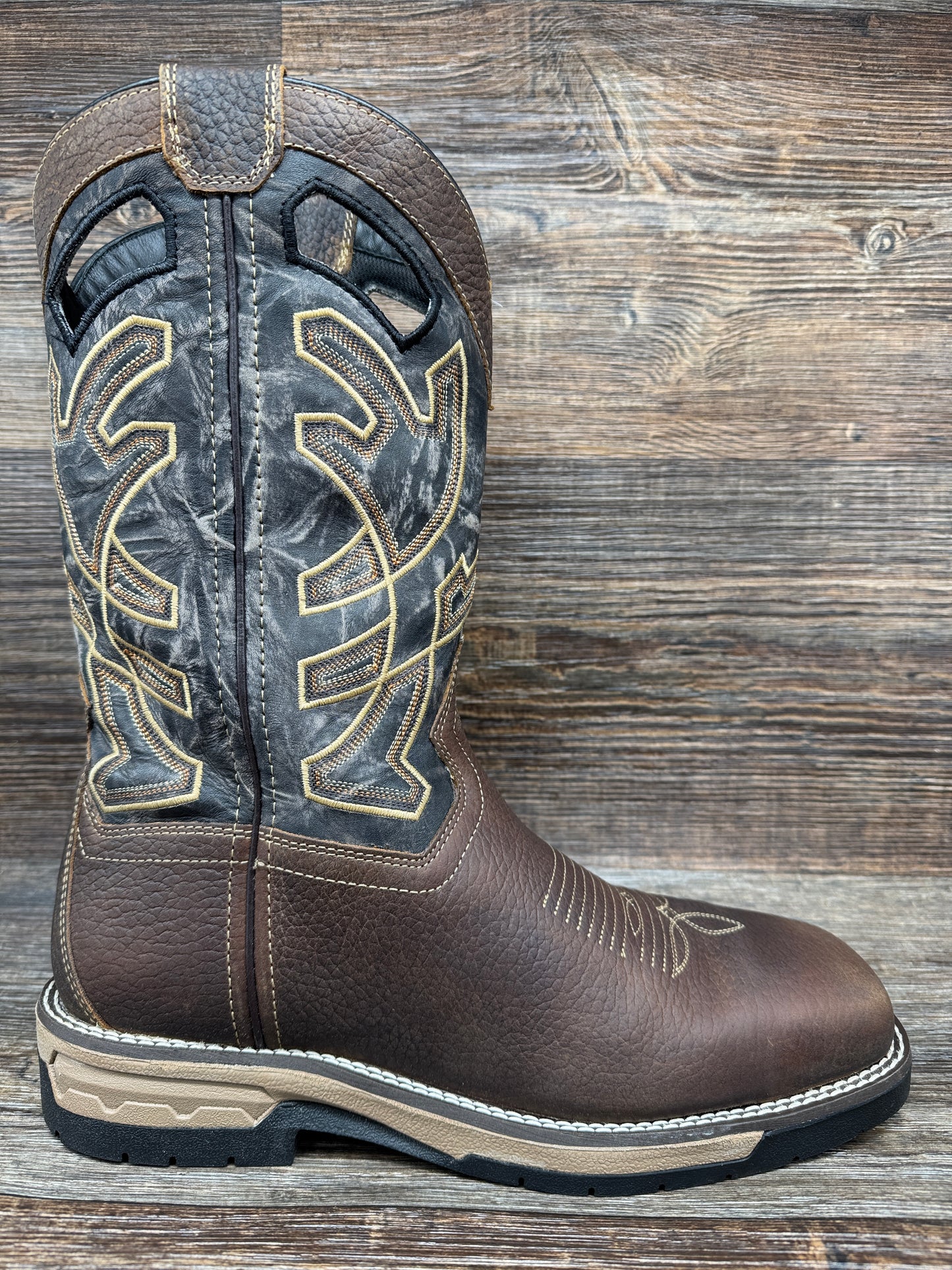 6910 Men's Nazca Steel Toe Work Boot by Laredo