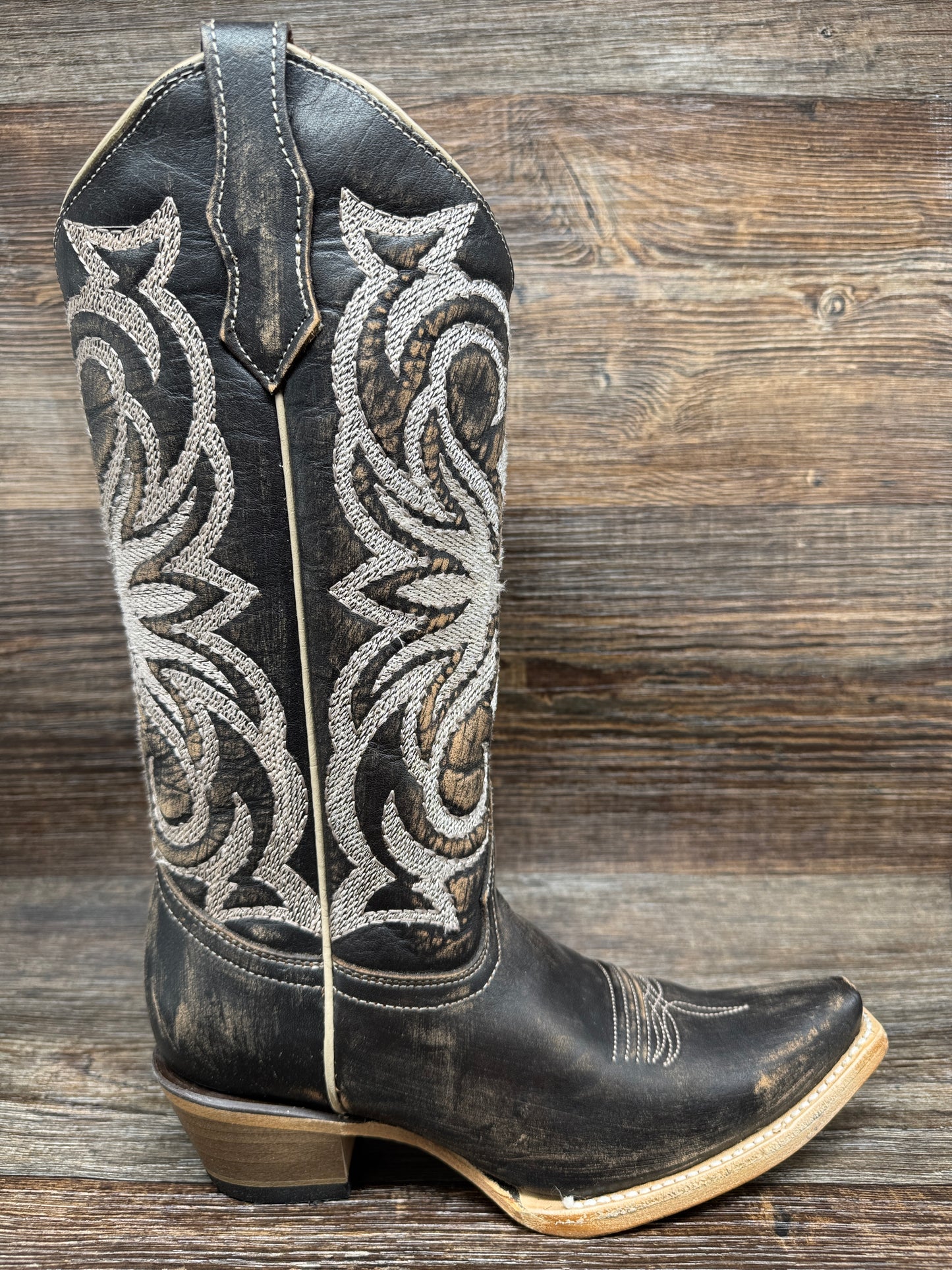 L6272 Ladie's Circle-G Embroidered Snip Toe Western Boot by Corral