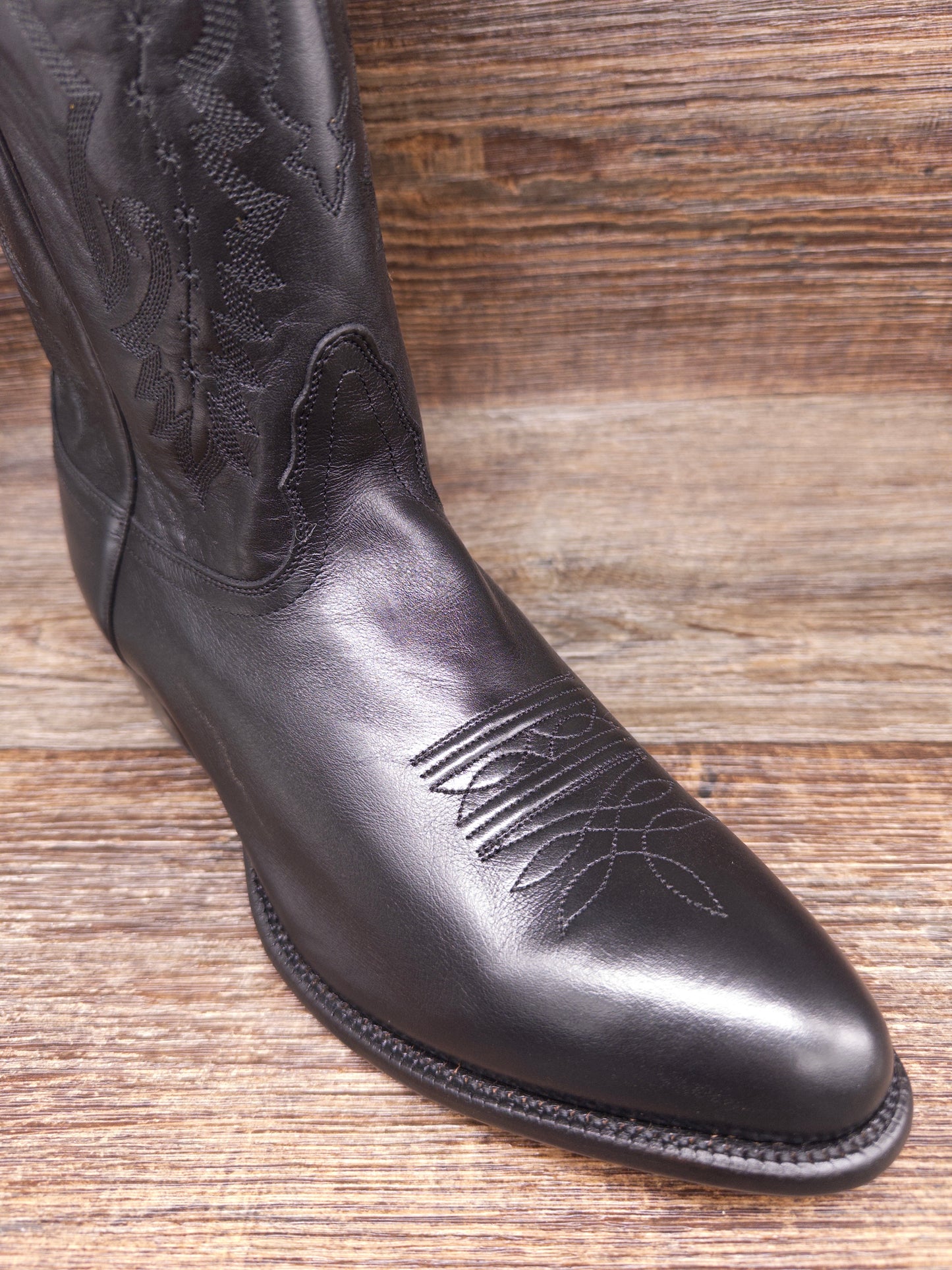 NB2005 Men's Black Imperial Calf R Toe Western Boot by Nocona