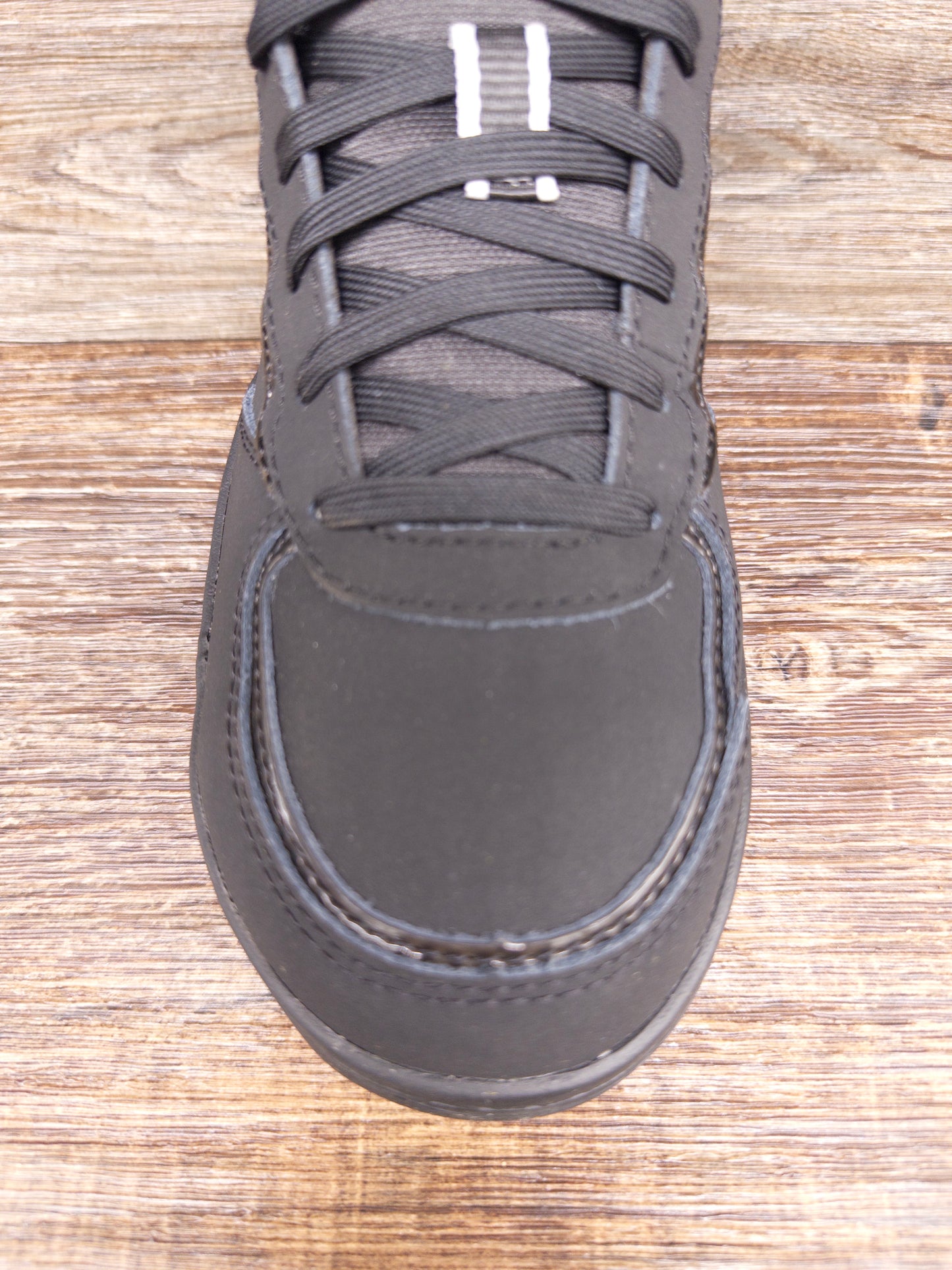 P91529 Women's Streamline Court Mid Work Shoe by Caterpillar