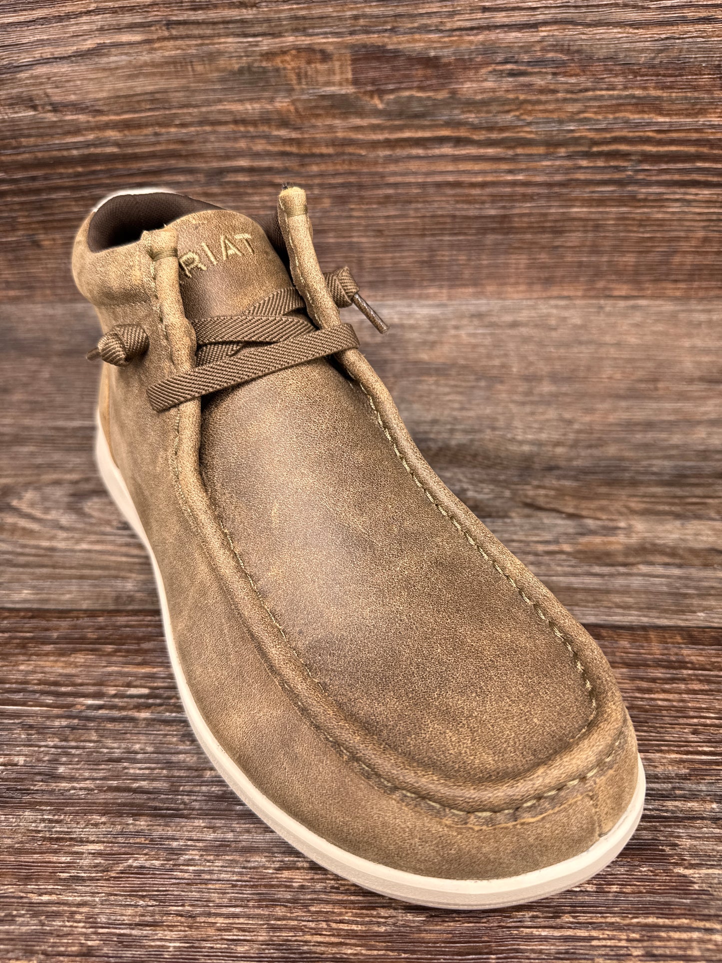 10063972 Men's Hilo Mid in Brown Bomber by Ariat