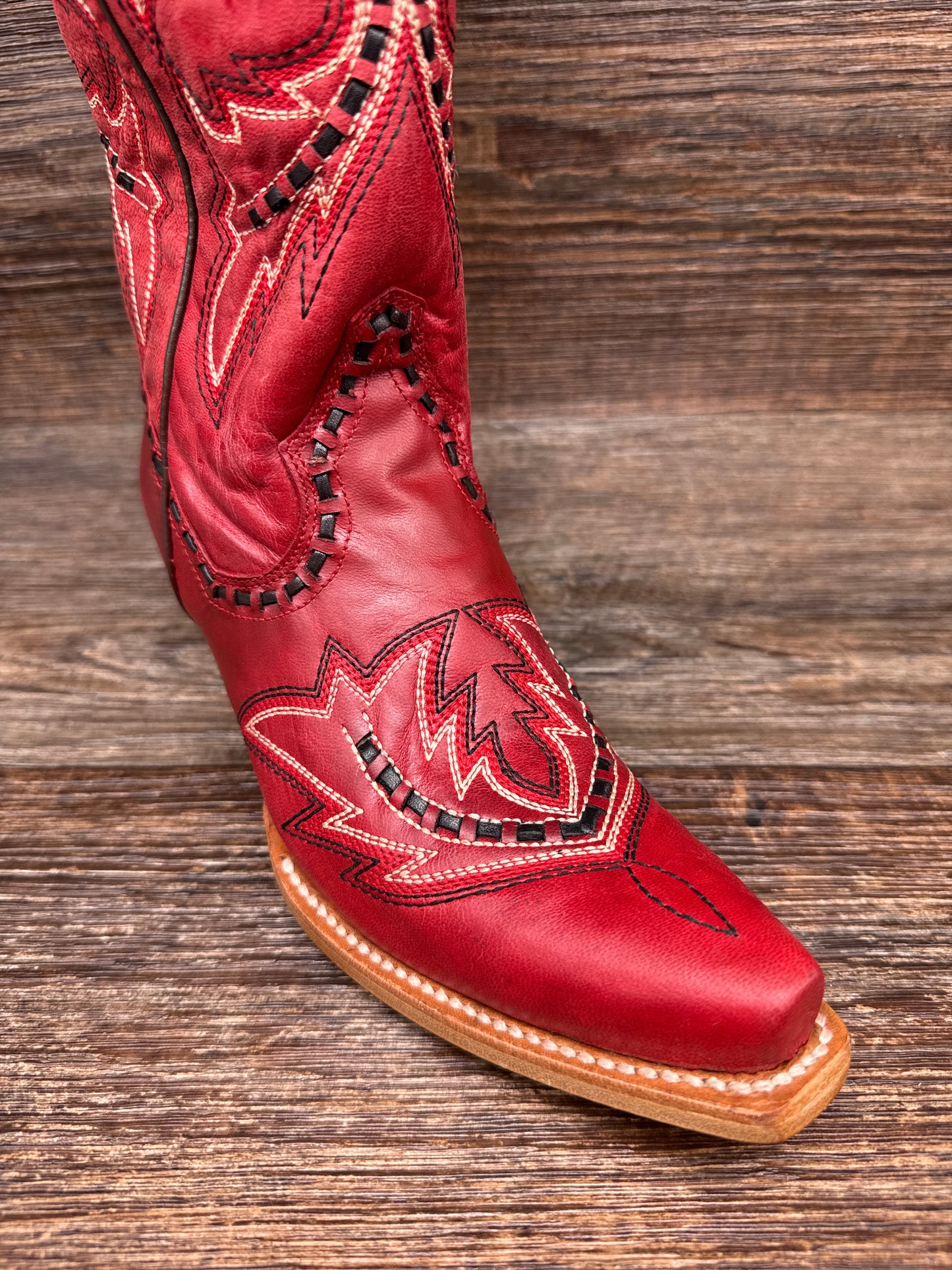 DP7021 Women's Mesa Snip Toe Western Boots by Dan Post