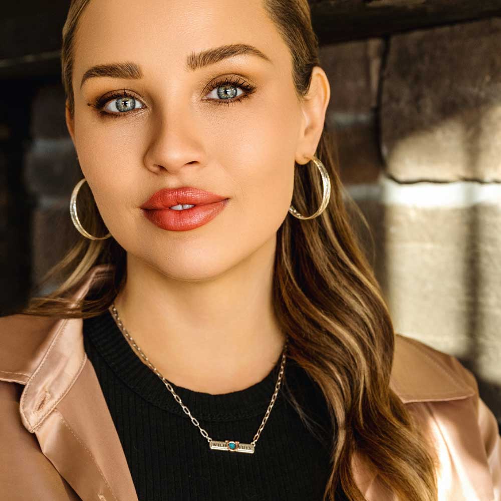 NC6202 Wild and Free Bar necklace by Montana Silversmiths