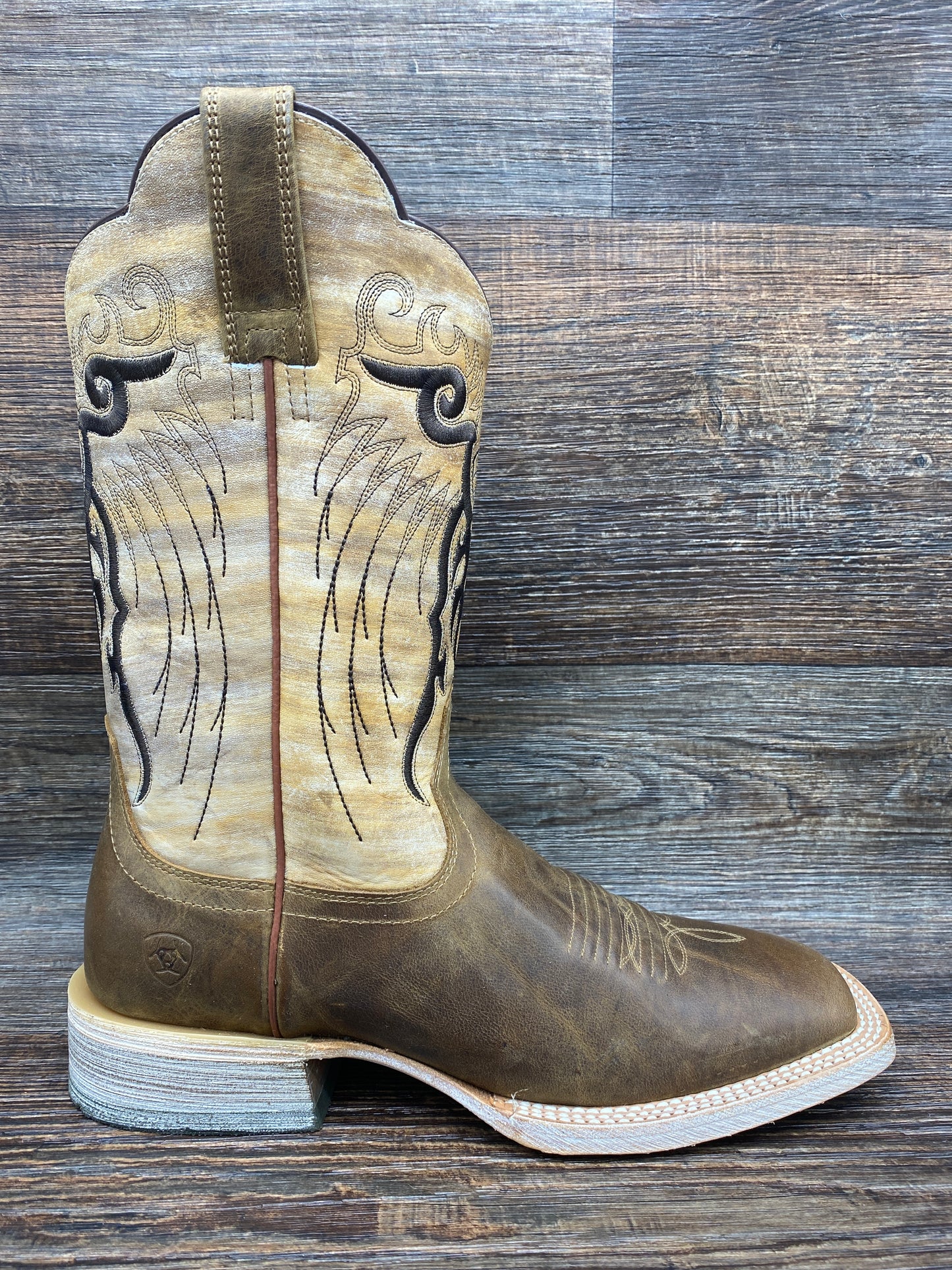 10018306 Men's Mesteno Square Toe western Boot by Ariat