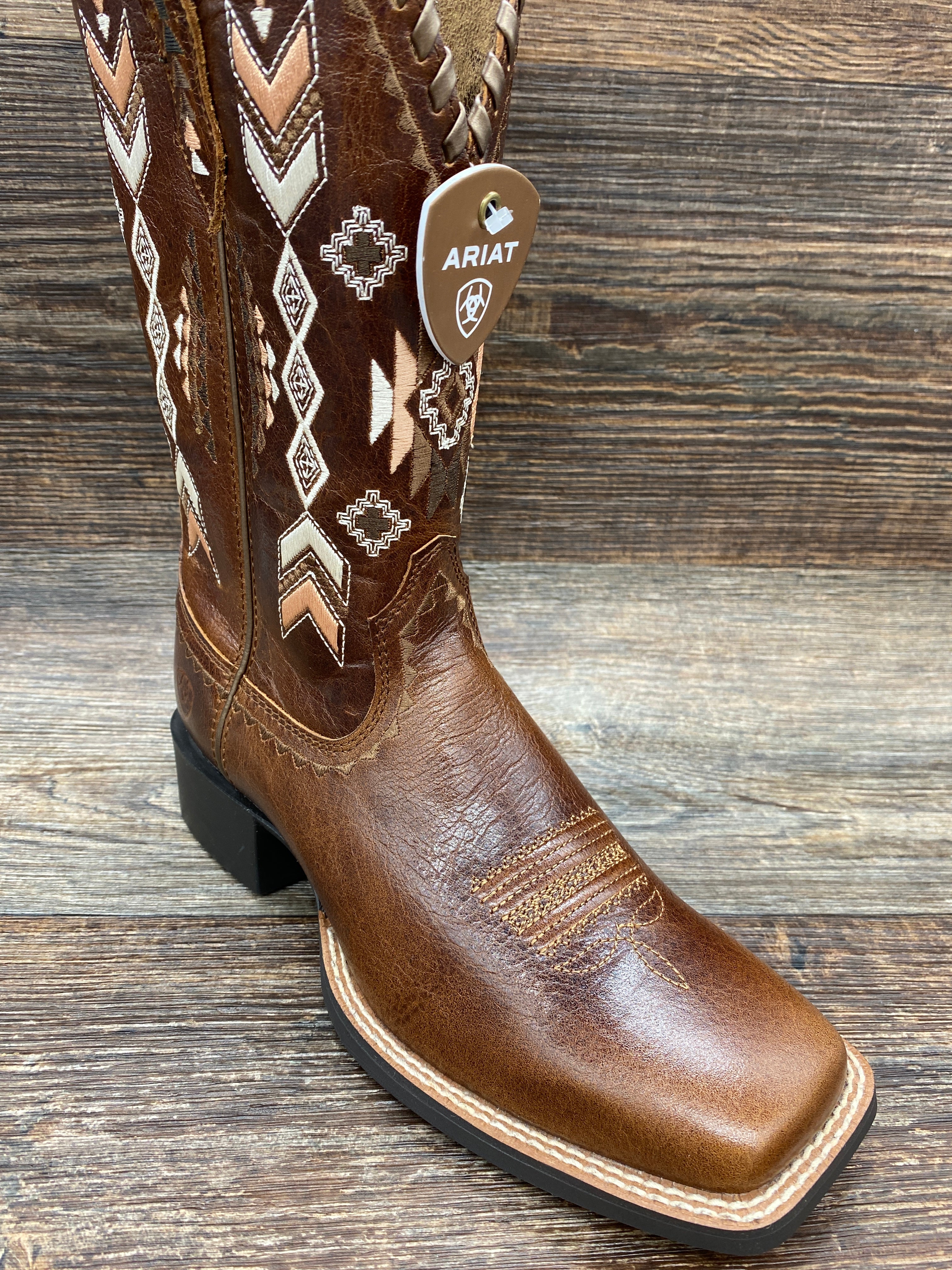 10038327 Women's Round Up Skyler Square Toe Western Boot by Ariat