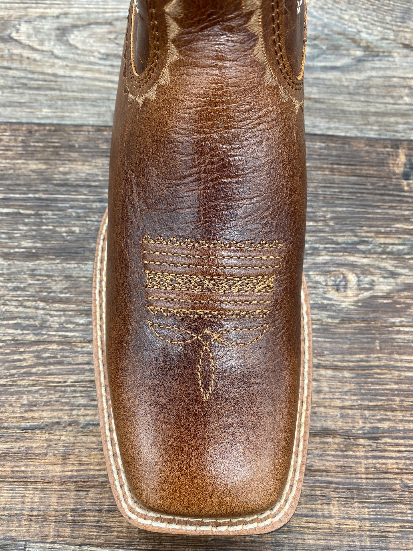 10038327 Women's Round Up Skyler Square Toe Western Boot by Ariat