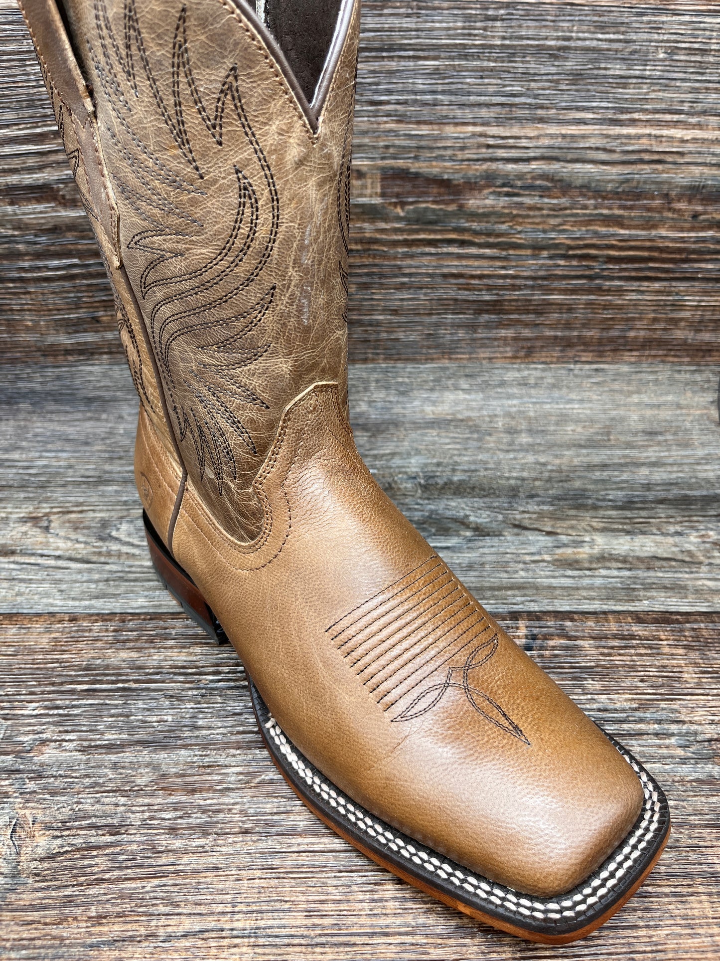 10040327 Men's Circuit Wagner Square Toe Western Boot by Ariat