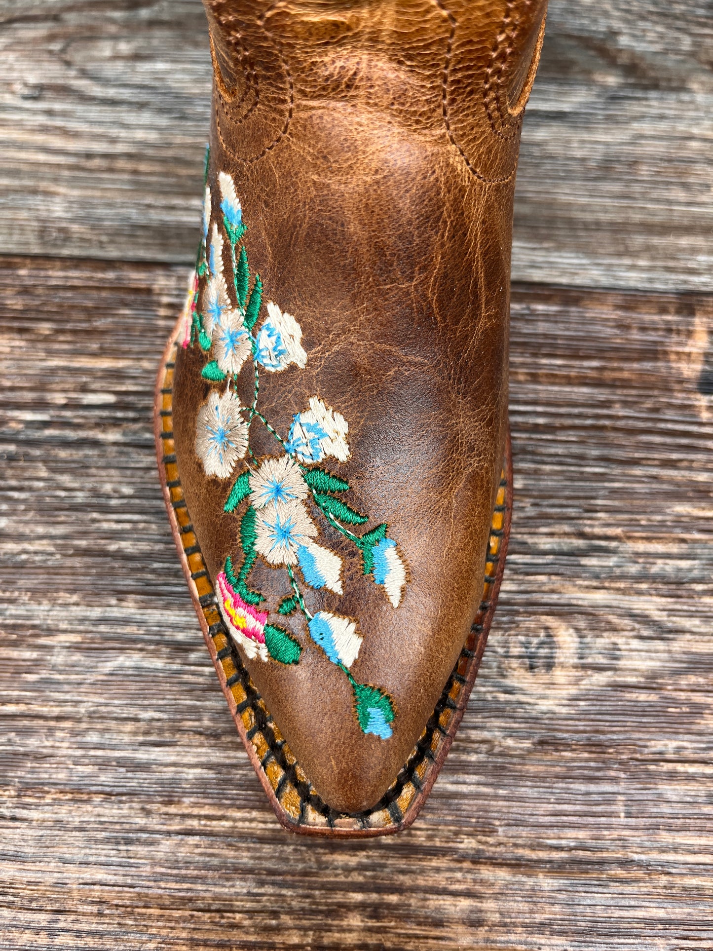 mk8012 Kid's Snip Toe Floral Embroidered Western Boot by Macie Bean