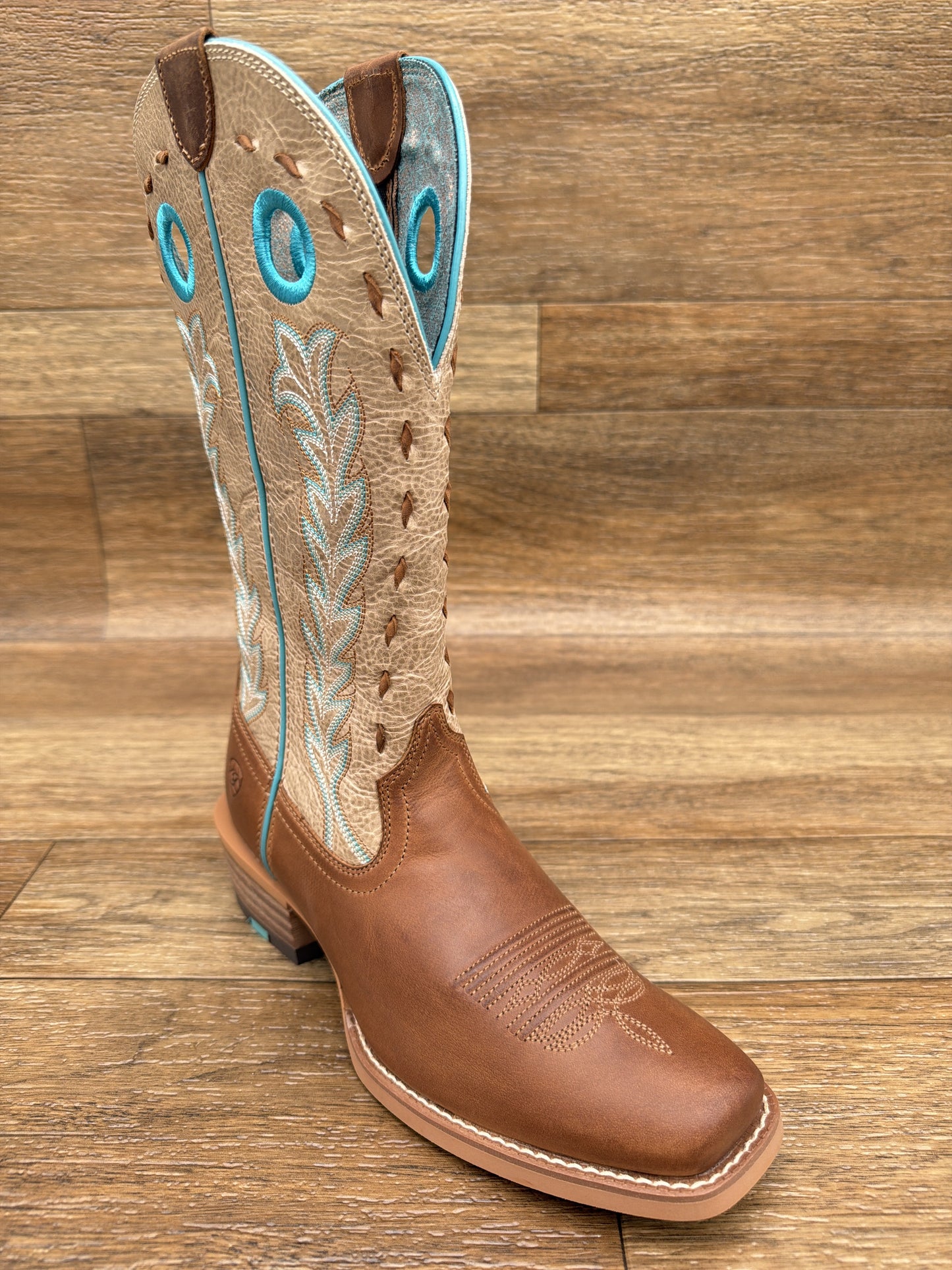 10080296 Women's Lucera Cutter Toe Western Boot by Ariat - side profile