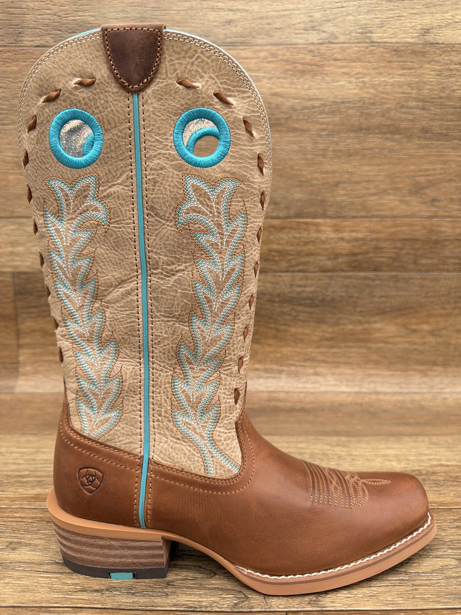 10080296 Women's Lucera Cutter Toe Western Boot by Ariat - side profile