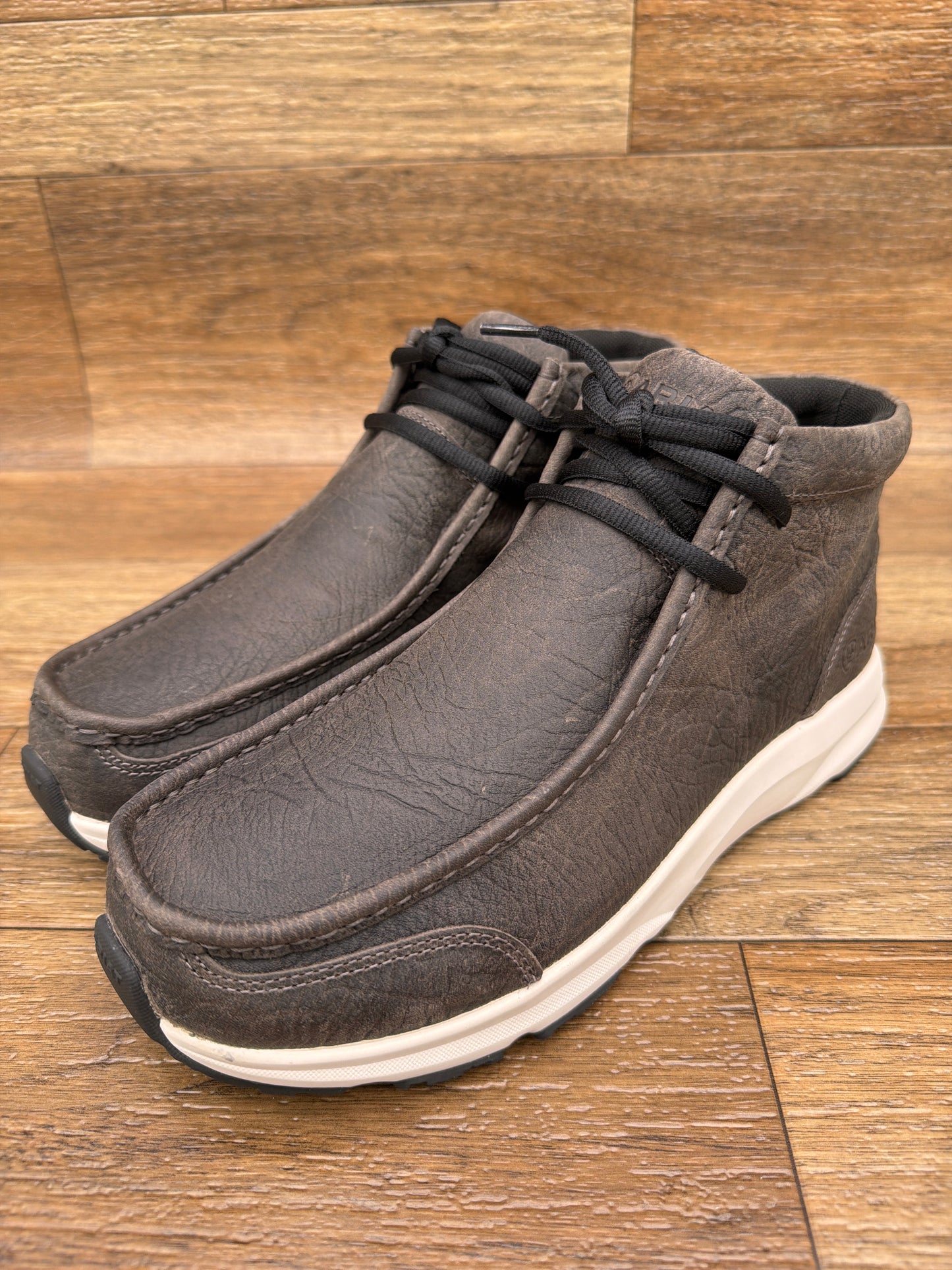 Men's Spitfire Grey Elephant Print Casual Shoe by Ariat - heel view
