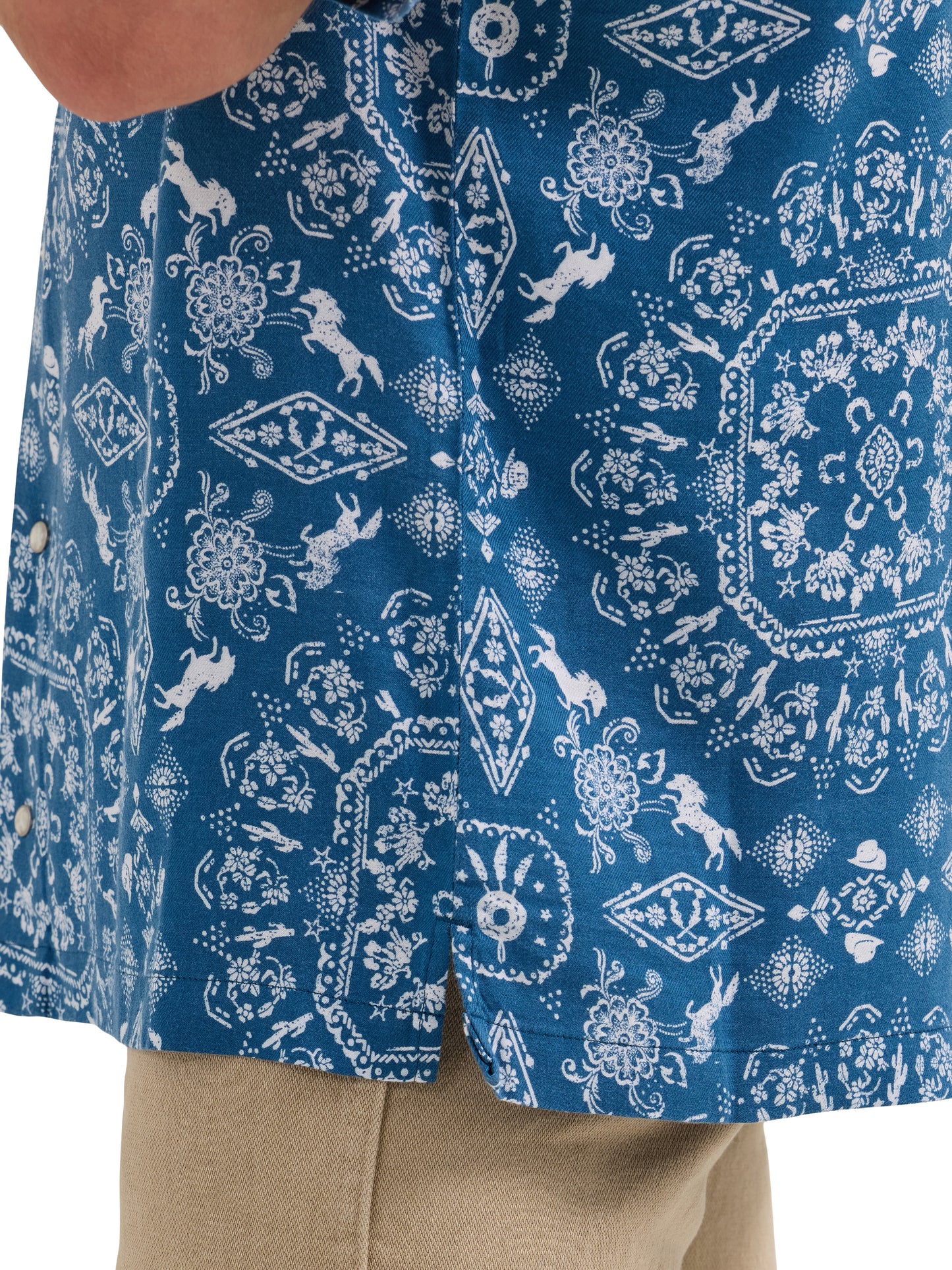 2365622 Men's Coconut Cowboy Short Sleeve Shirt by Wrangler