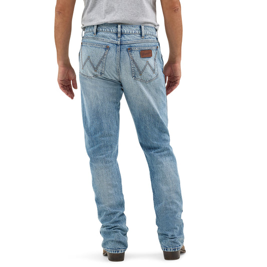 2367904 Men's Retro Slim Boot Jeans by Wrangler