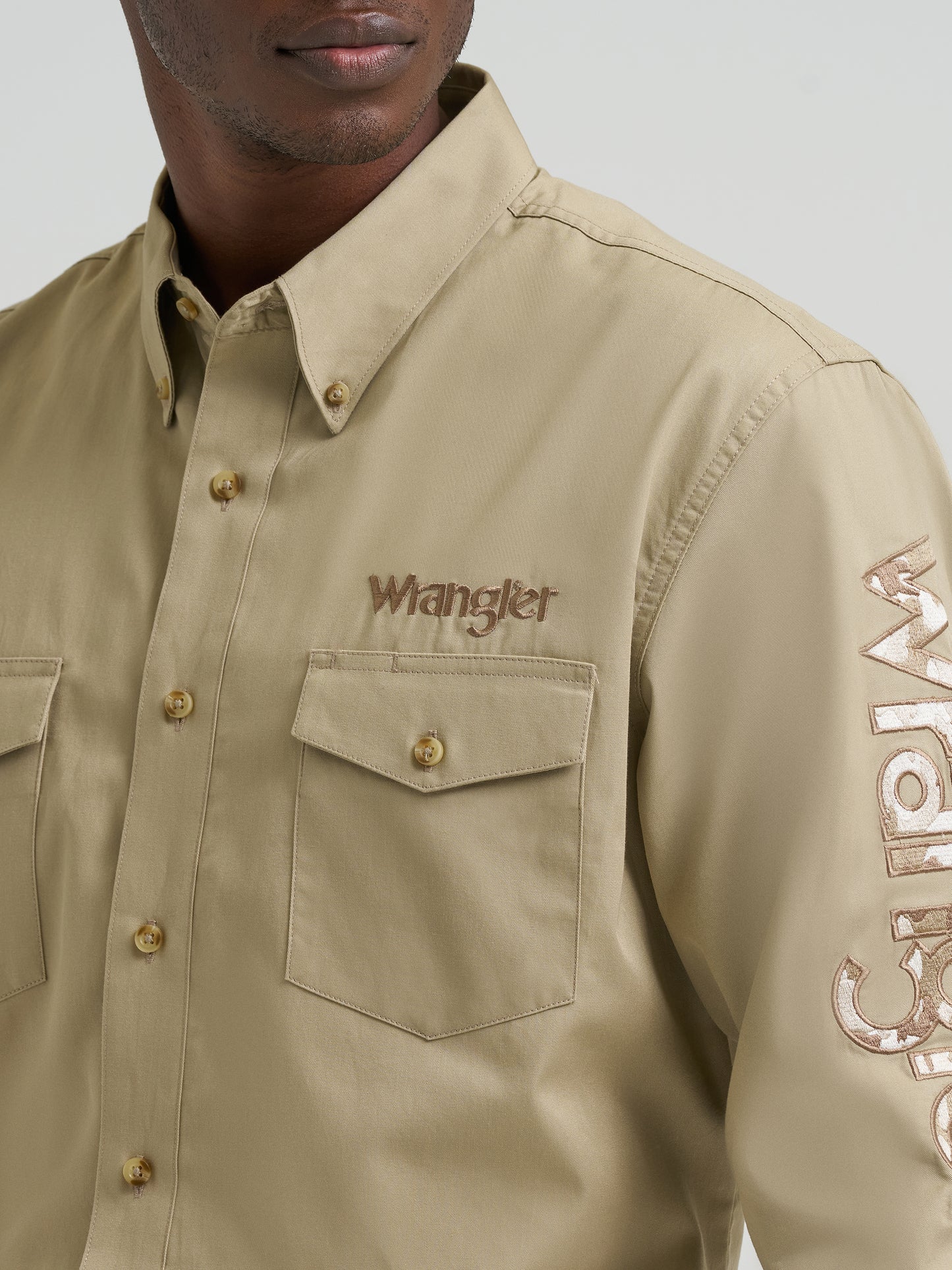 112374859 Men's Long Sleeve Logo Shirt by Wrangler