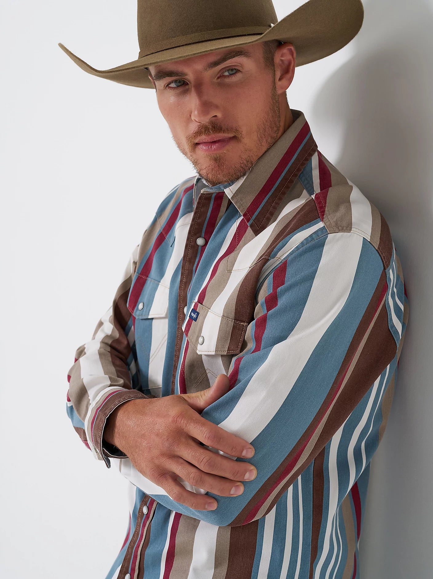 2375204 Men's Brushpopper Long Sleeve Snap Shirt by Wrangler