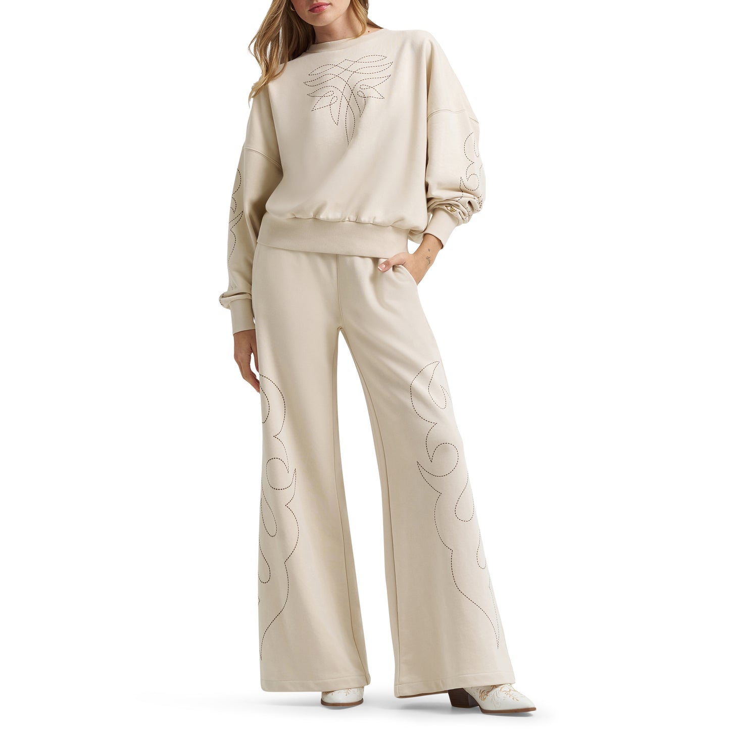 112375627 Women's Lainey Wilson Cowboy Sweatshirt by Wrangler