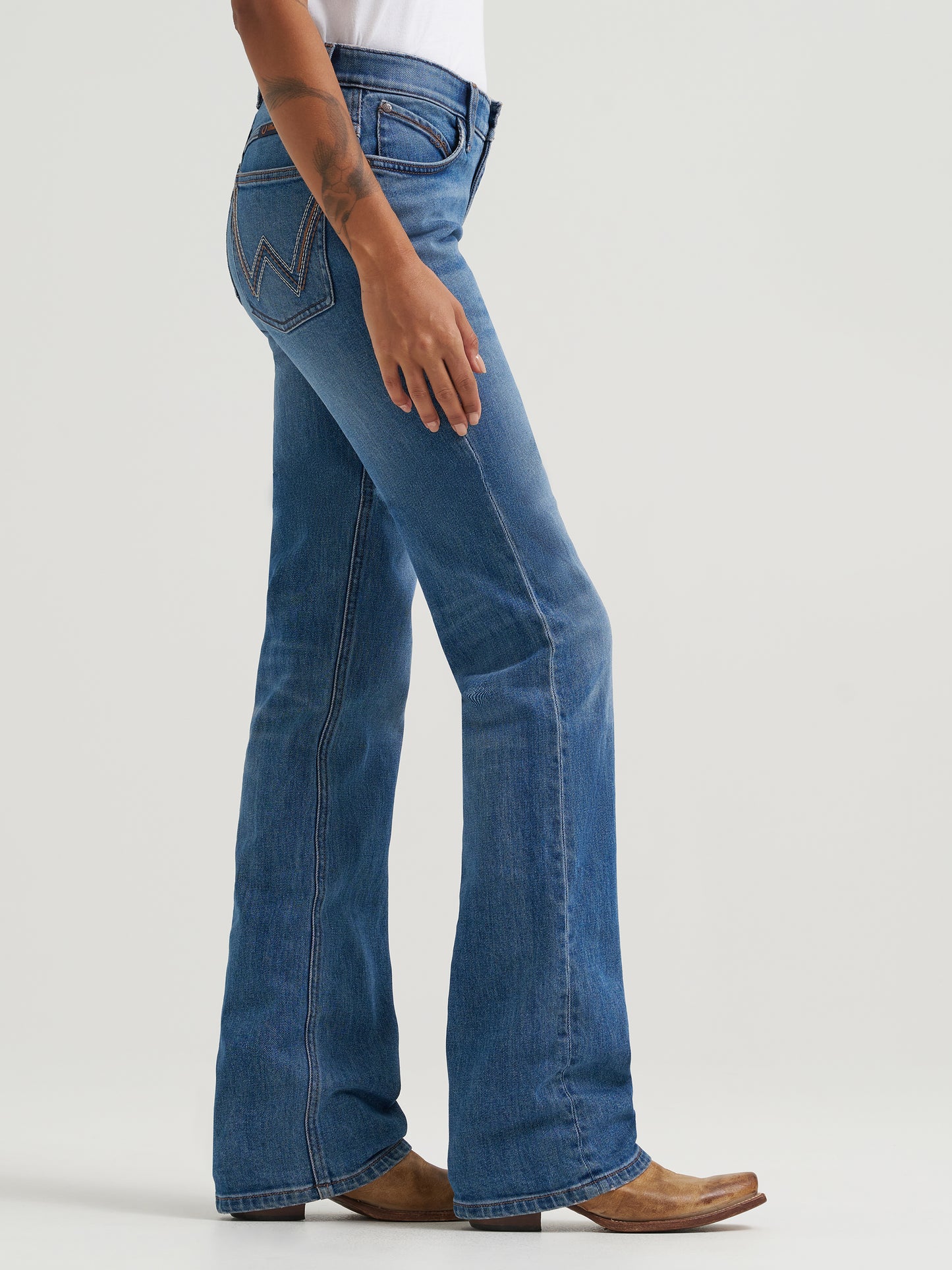 112379427 Women's Bootcut Willow Ultimate Riding Jean by Wrangler