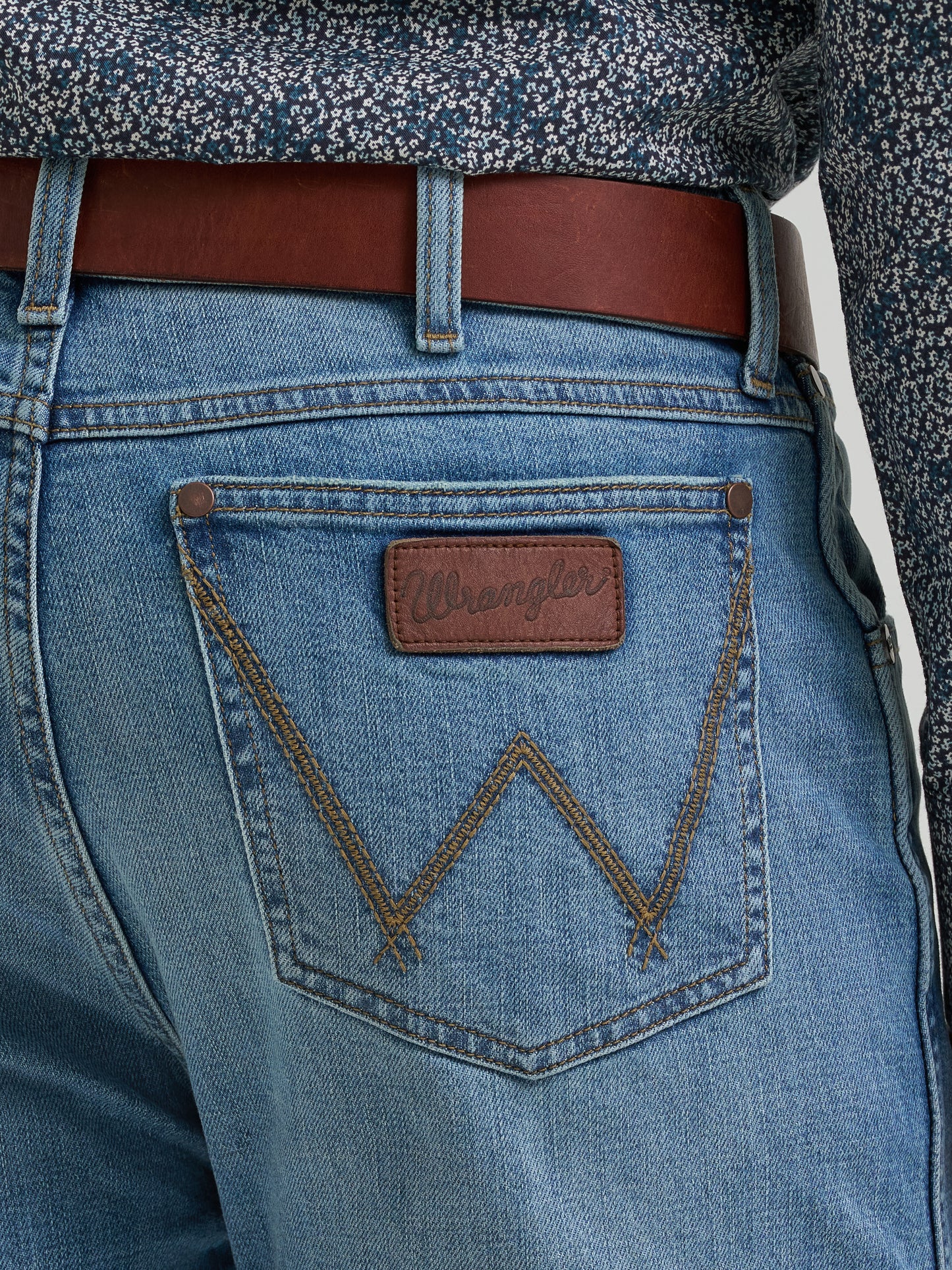 112381601 Men's Retro Slim Fit Straight Leg Jeans by Wrangler