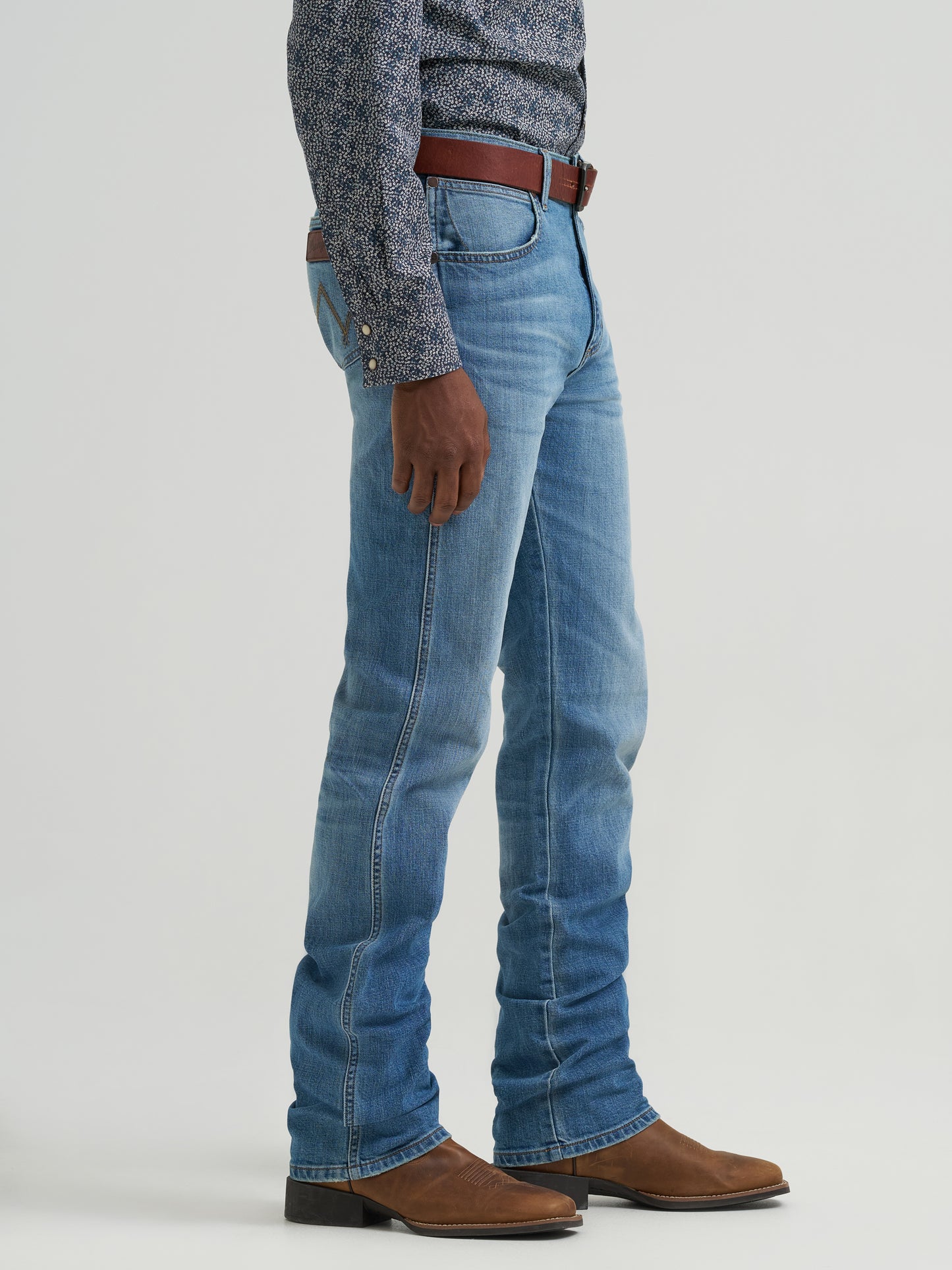 112381601 Men's Retro Slim Fit Straight Leg Jeans by Wrangler