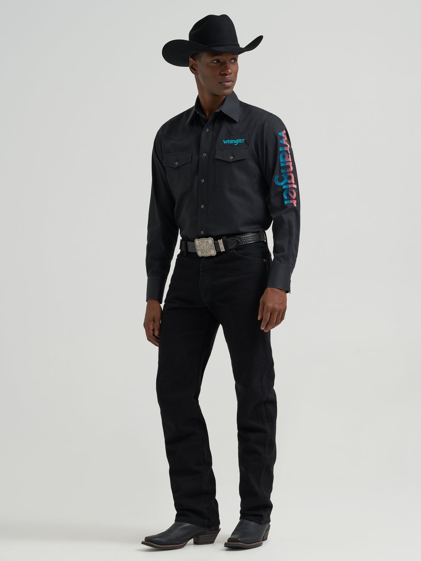 112381987 Men's Long Sleeve Snap Logo Shirt by Wrangler