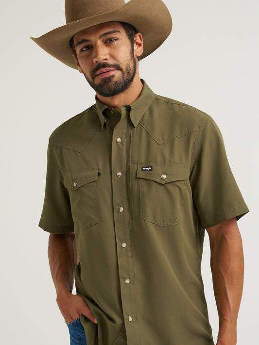 112382383 Men's Western Performance Short Sleeve Shirt by Wrangler