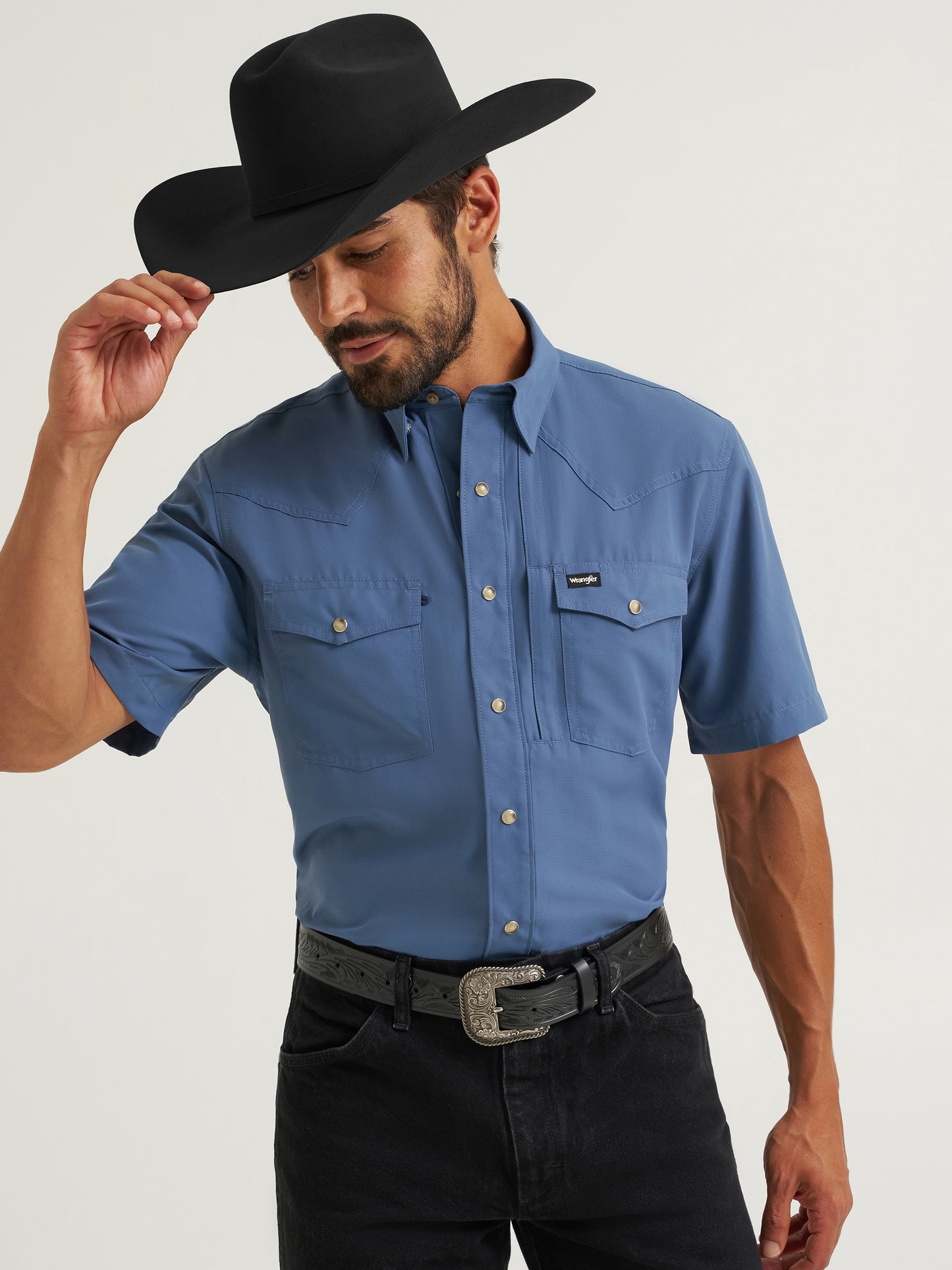 112382384 Men's Western Performance Short Sleeve Shirt by Wrangler