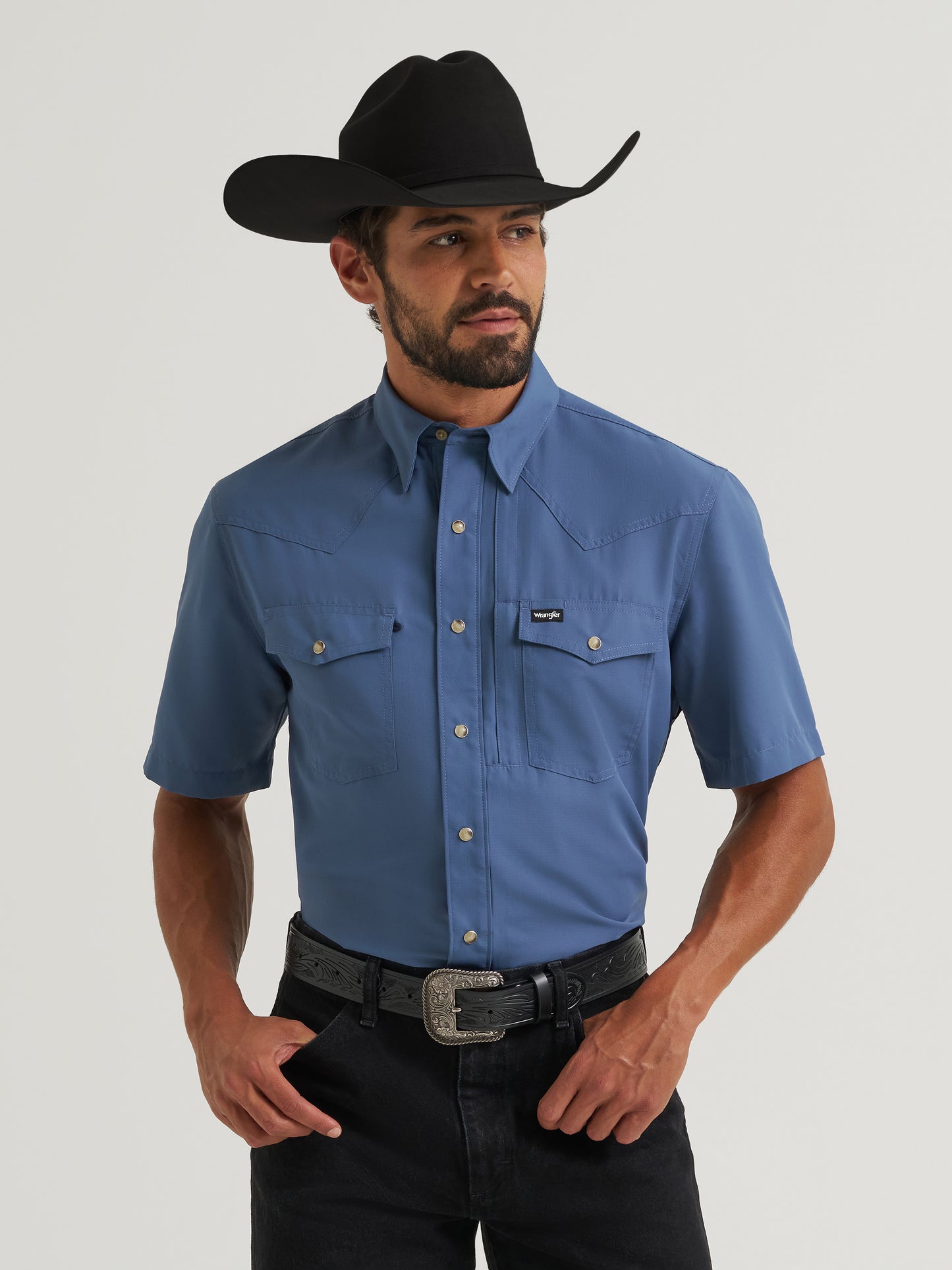 112382384 Men's Western Performance Short Sleeve Shirt by Wrangler
