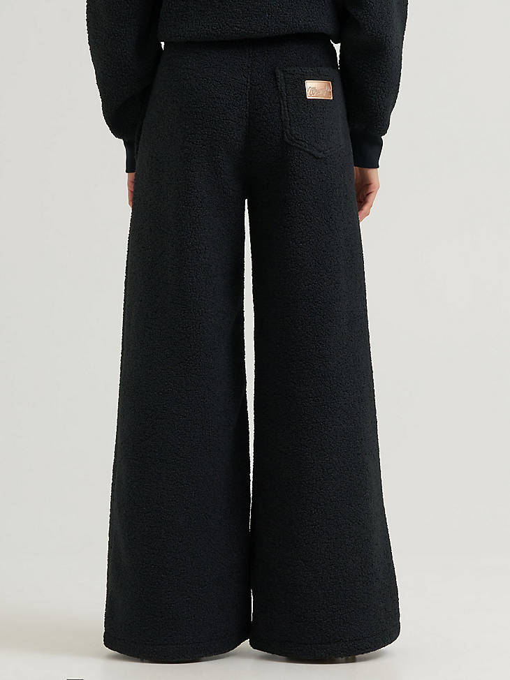 Wrangler Women's Lainey Wilson Preshow Sherpa Sweatpant in Midnight - back view