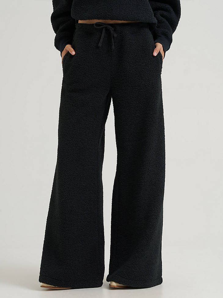 Wrangler Women's Lainey Wilson Preshow Sherpa Sweatpant in Midnight - front view