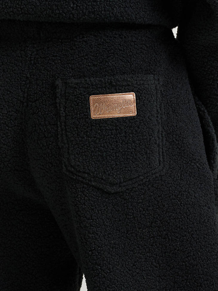 Wrangler Women's Lainey Wilson Preshow Sherpa Sweatpant in Midnight - back patch pocket detail