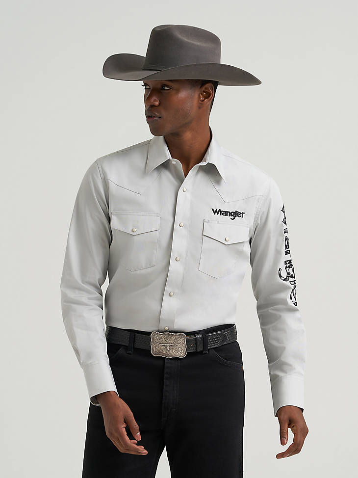 Wrangler Men's Logo Long Sleeve Western Snap Shirt - White - front view