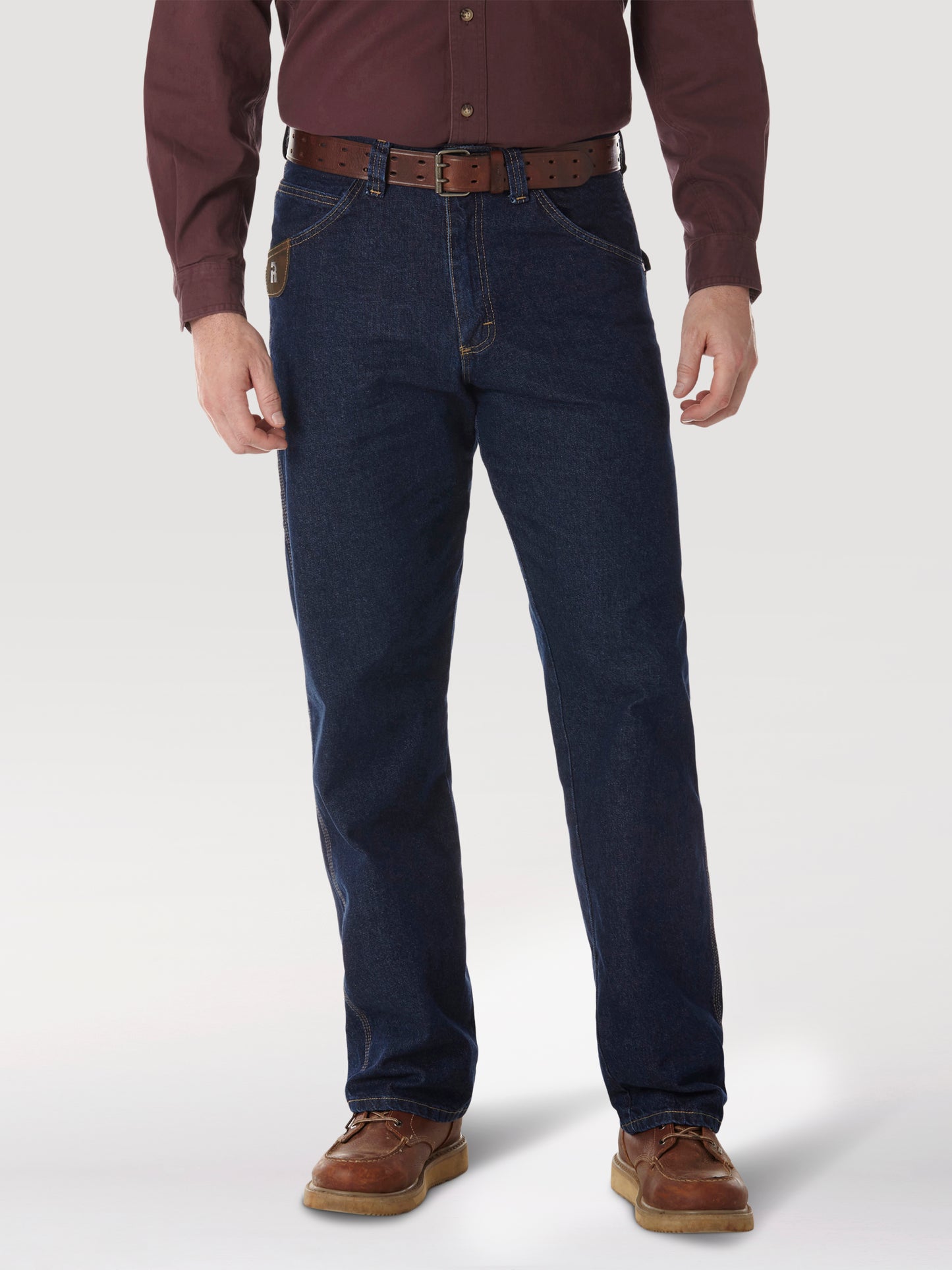 3W040AI Men's Riggs Relaxed Fit Contractor Jean by Wrangler