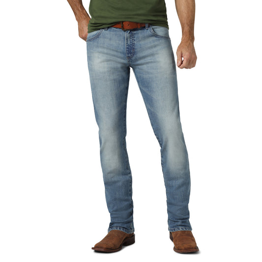 88MWZJK Men's Slim Straight Retro Jean by Wrangler