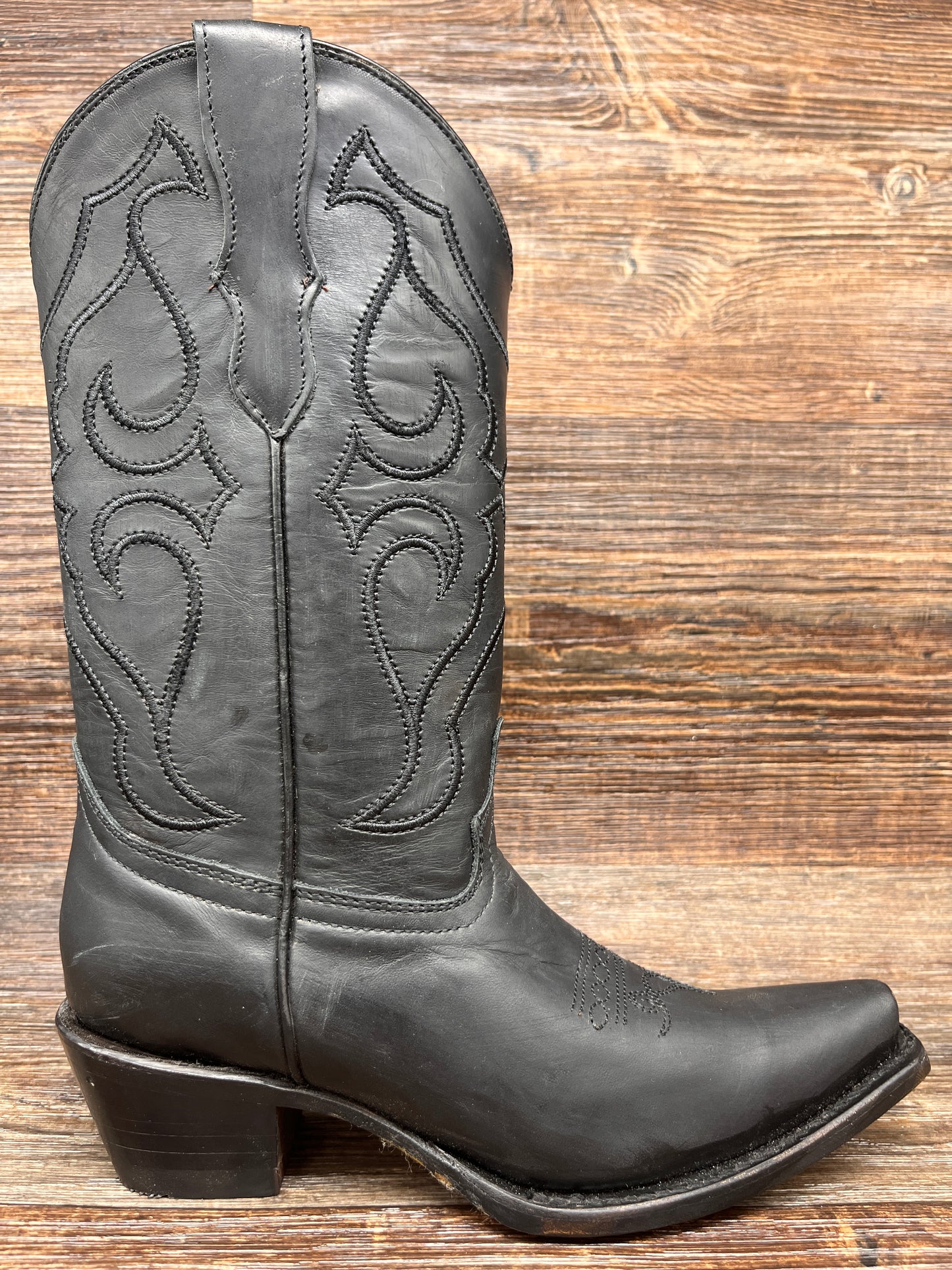 T0141 Teens Black on Black Embroidery Snip Toe Western Boot by Corral
