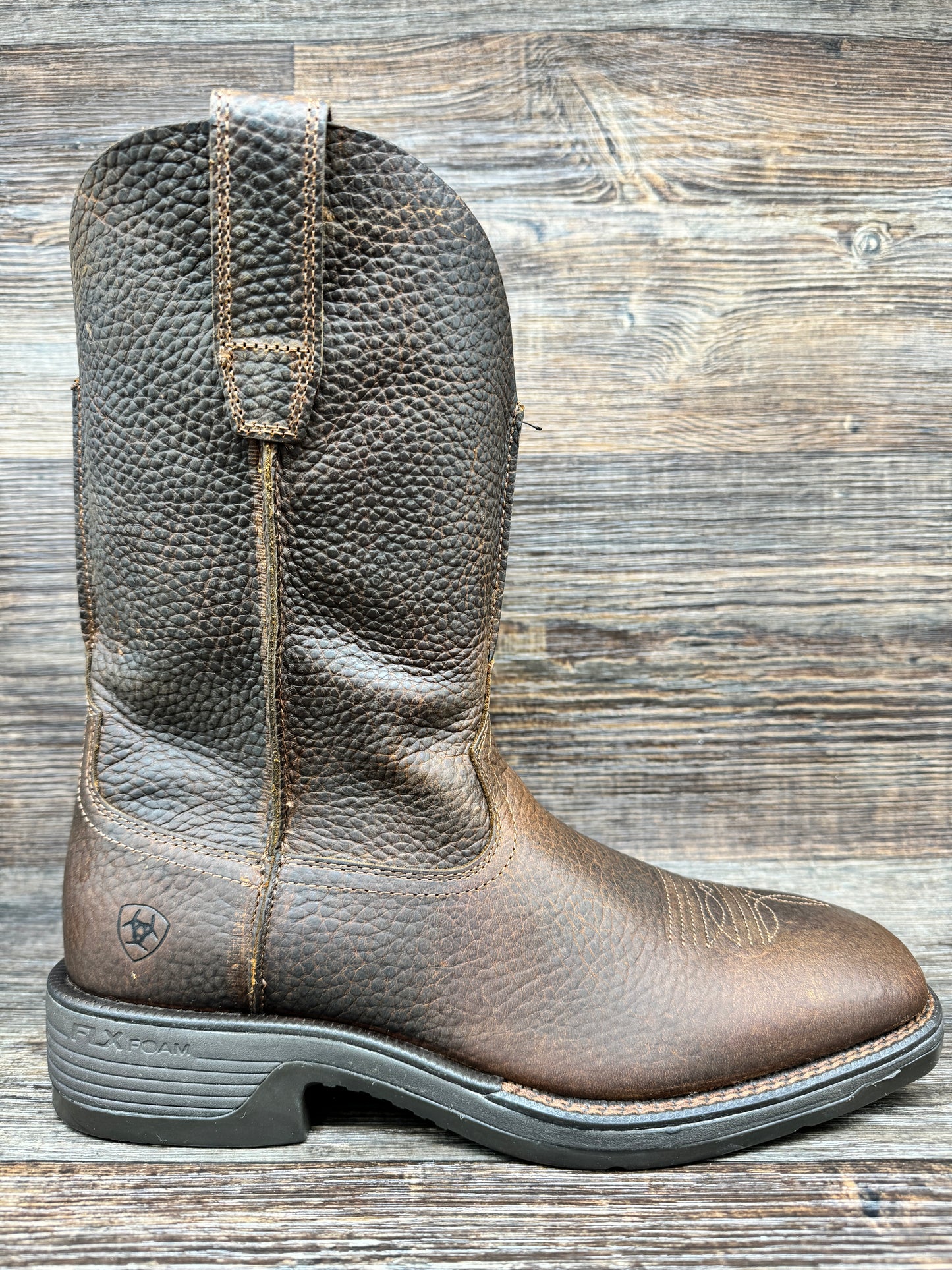 10046997 Men's Ridgeback Rambler Cowboy Boot by Ariat