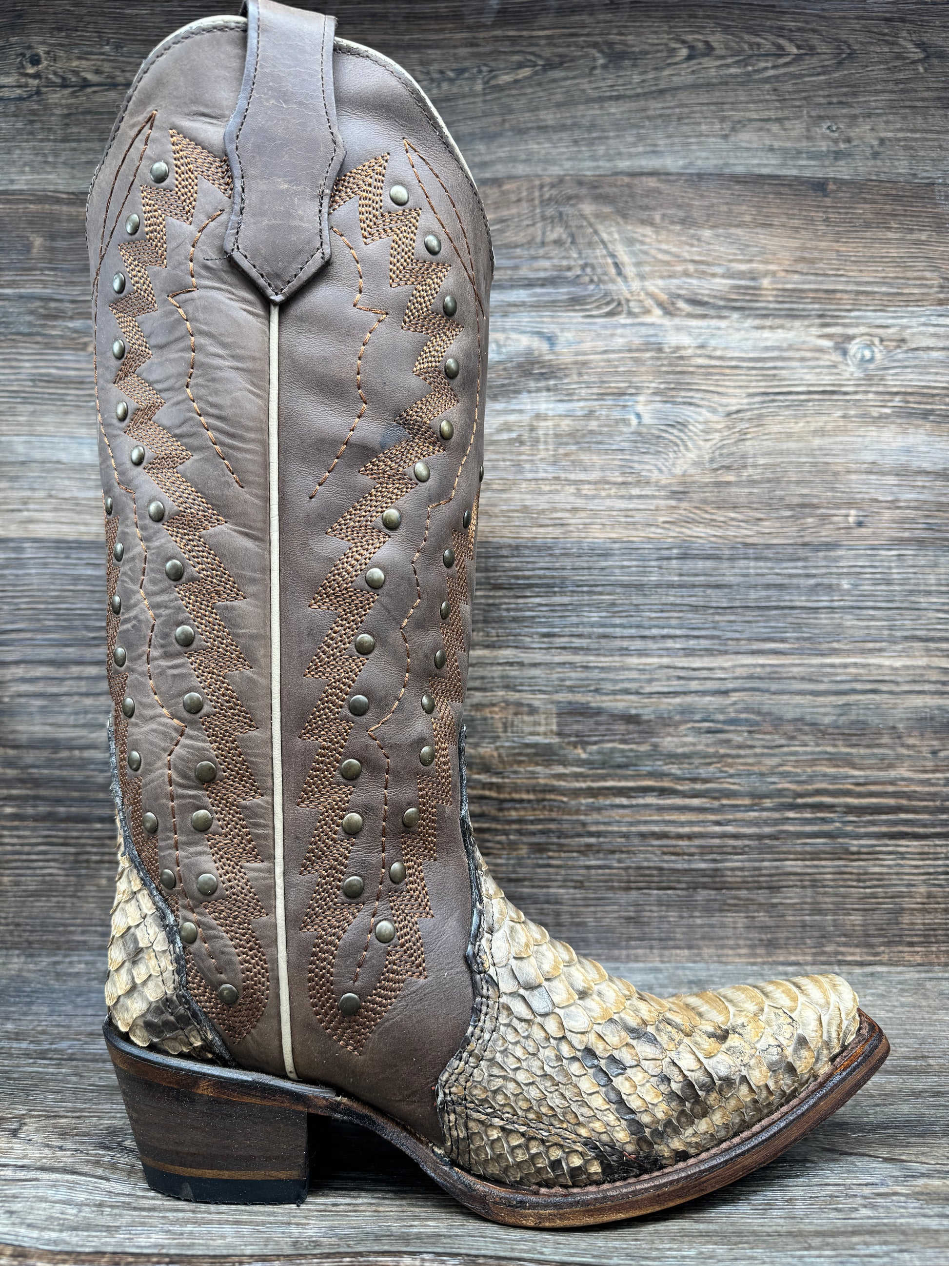 L6045 Women's Circle-G Python Embroidered Snip Toe Western Boot by