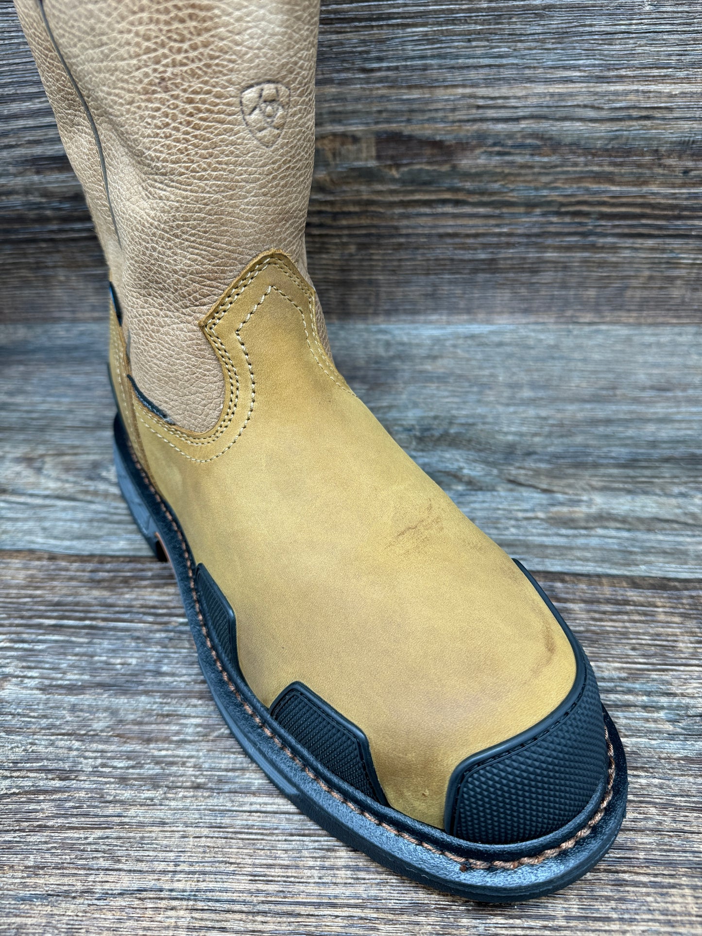 10010901 Men's Overdrive Waterproof Composite Toe Work Boot by Ariat