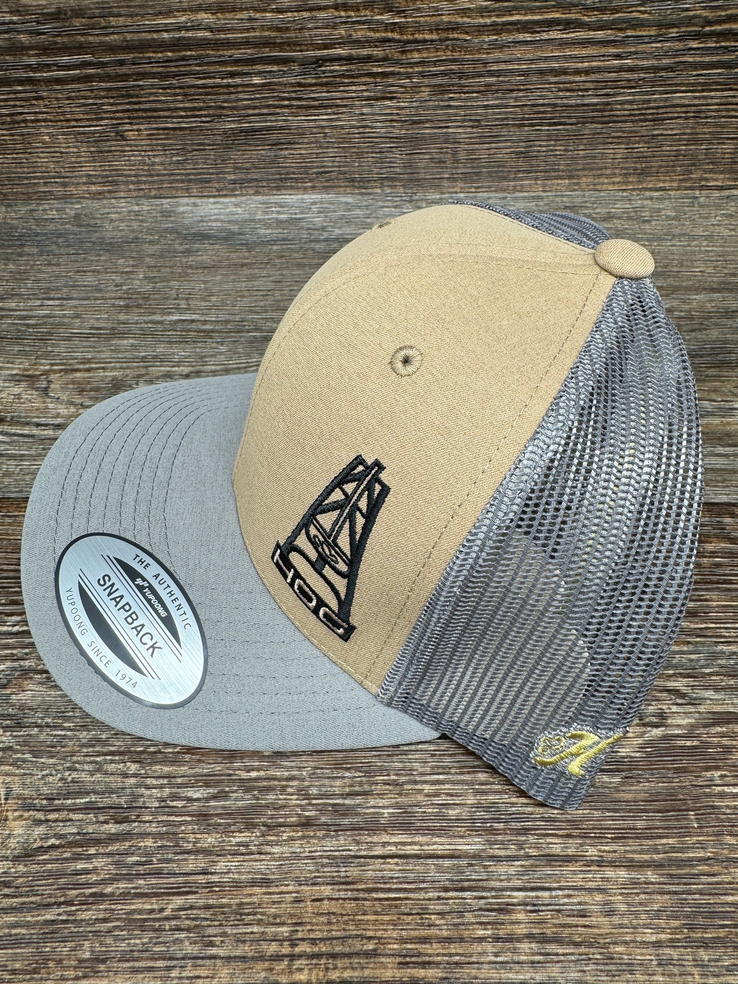 3029T-TNGY "HOG" 6-Panel Trucker Cap by Hooey