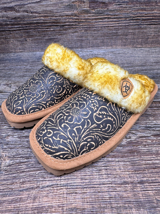 AR3796 Jackie Square Toe Slipper by Ariat