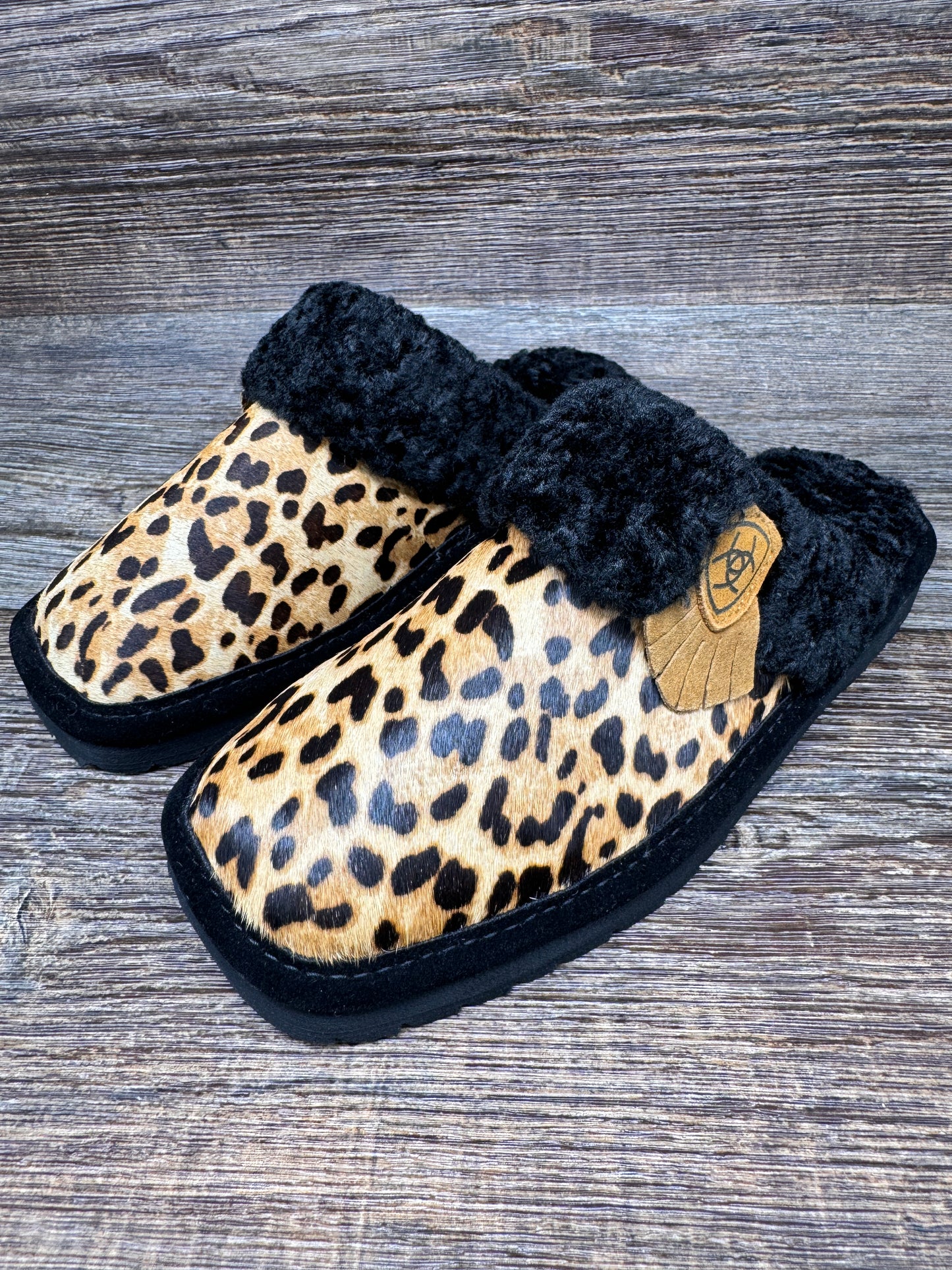 AR2830 Jackie Square Toe Slipper by Ariat