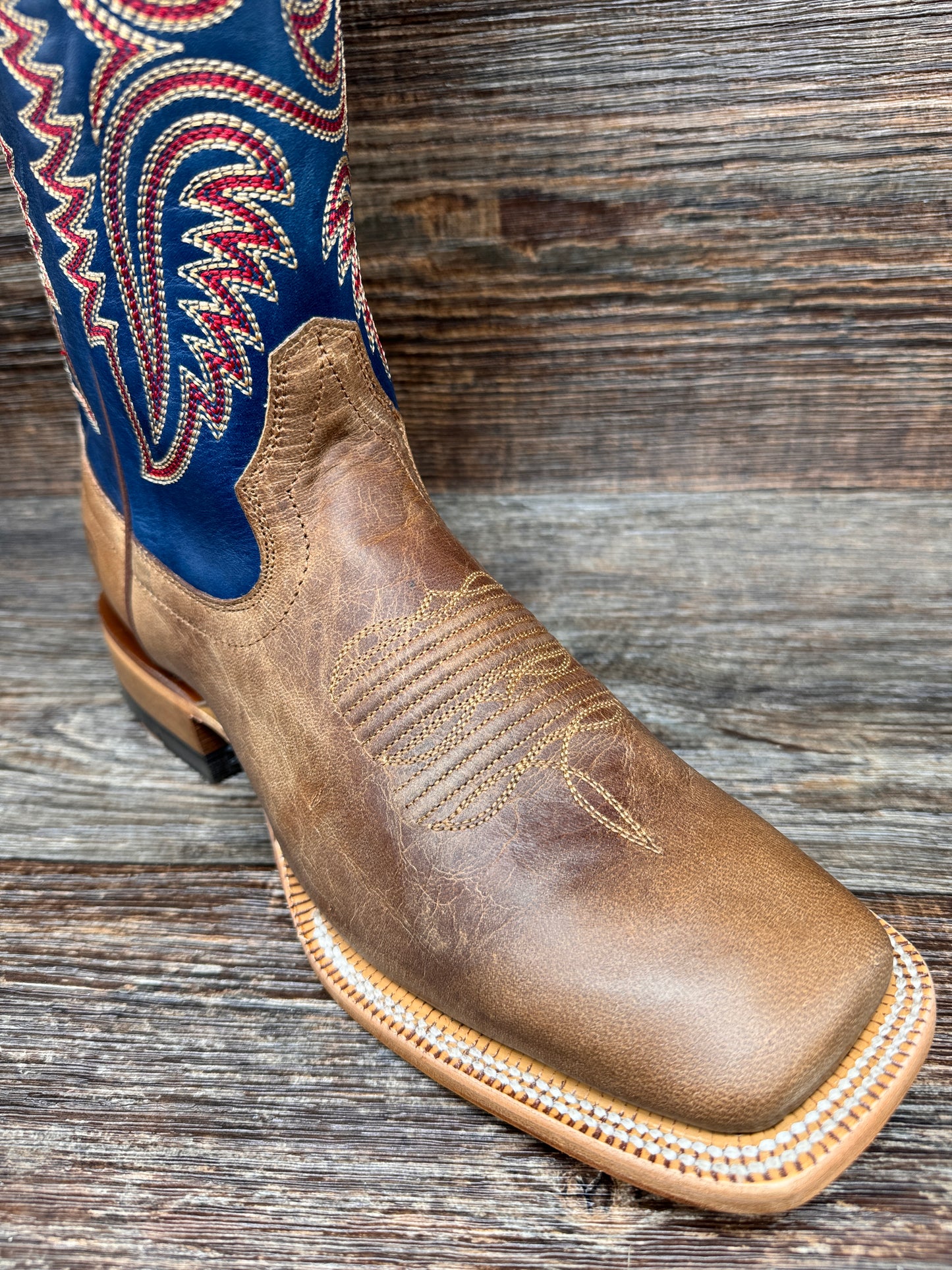 10053581 Men's Tanglewood Square Toe Western Boot by Ariat