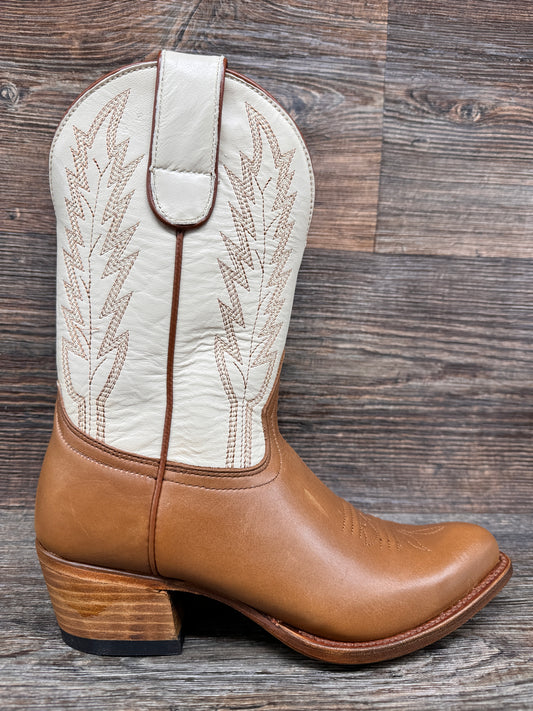 M5222 Women's "Oh My" 10 inch Western Boot by Macie Bean