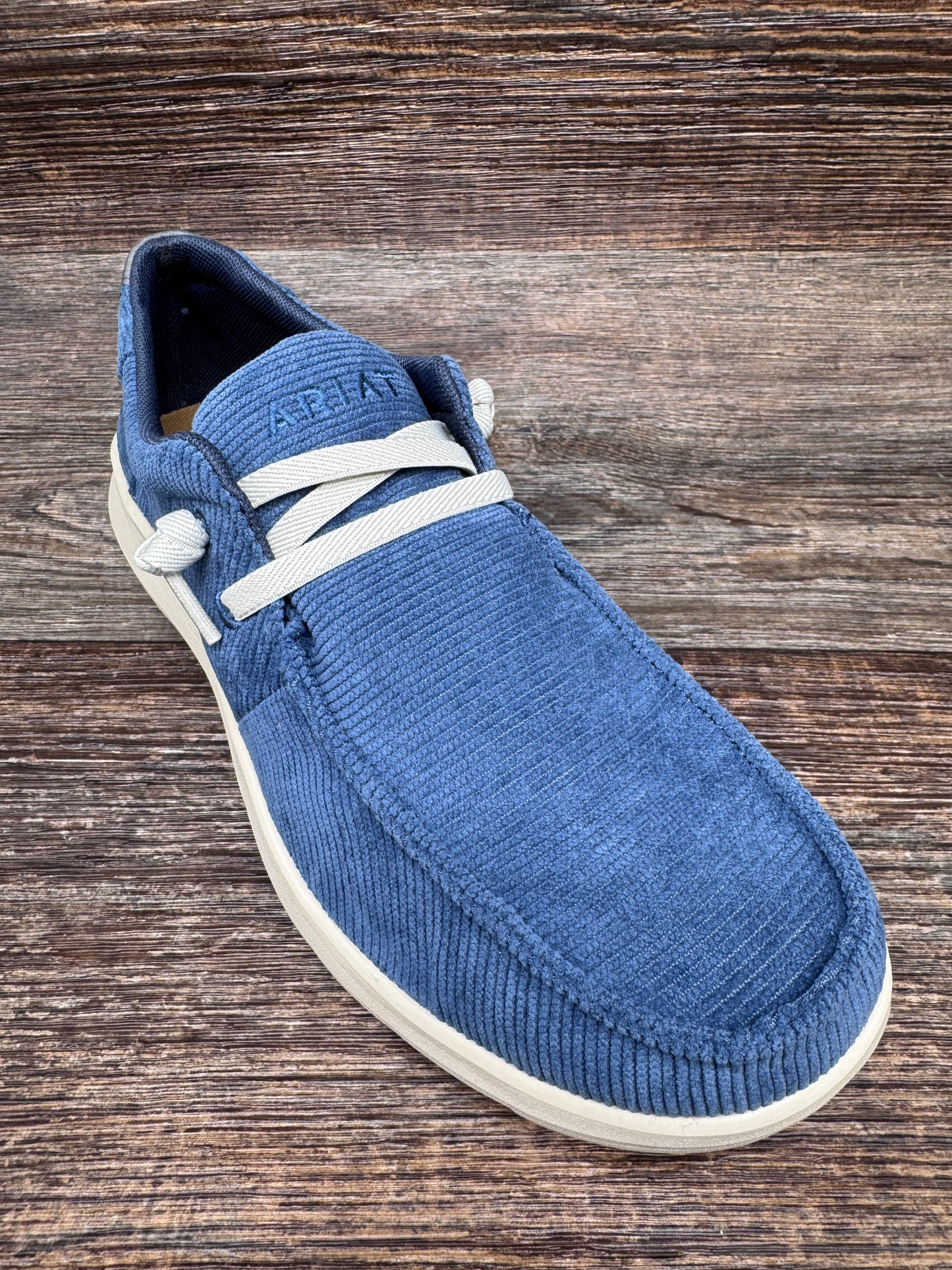 10053663 Men's Hilo Casual Shoe in Navy Corduroy by Ariat